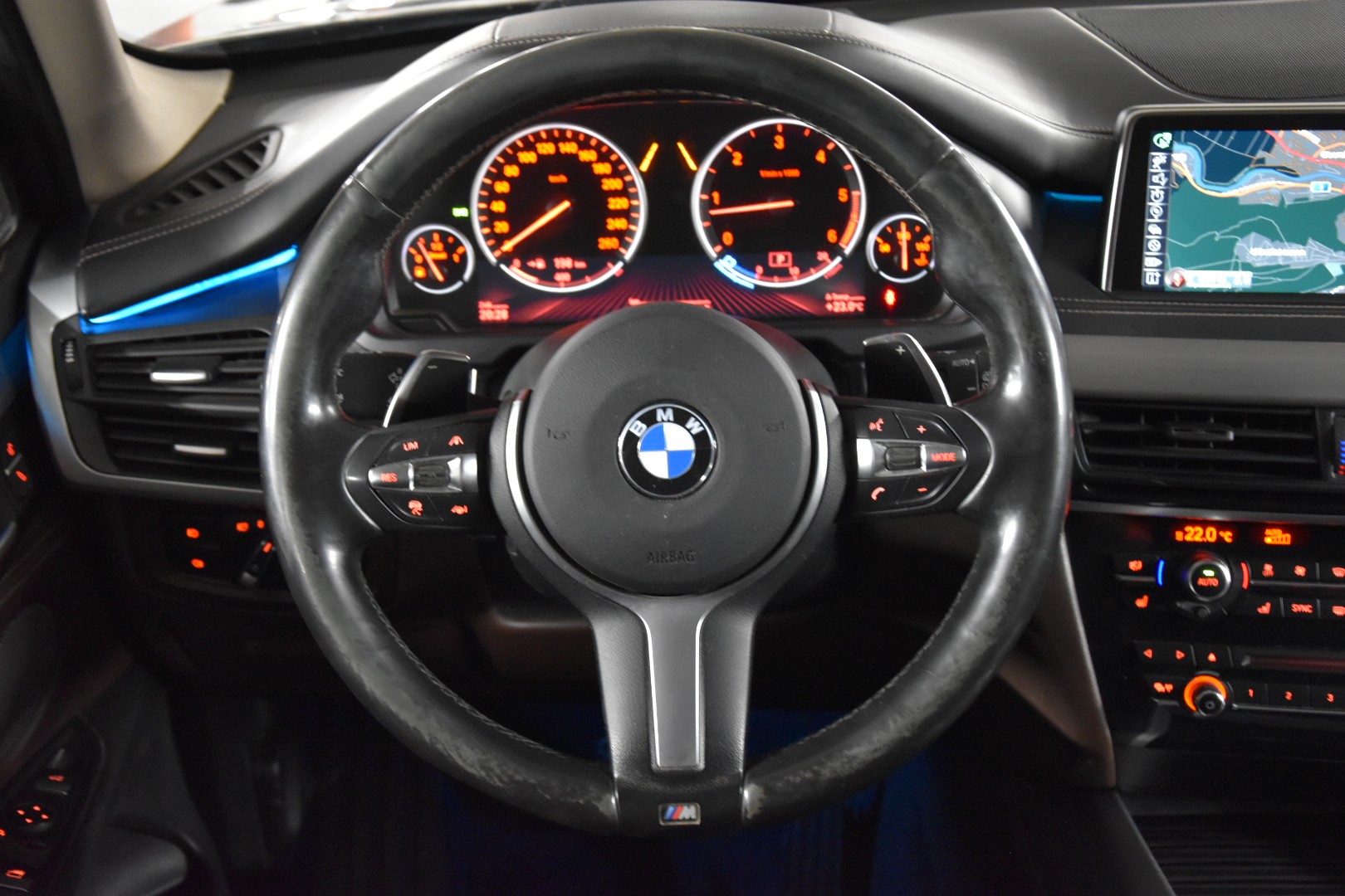 BMW X5 xDrive 40d Steptronic-image-13