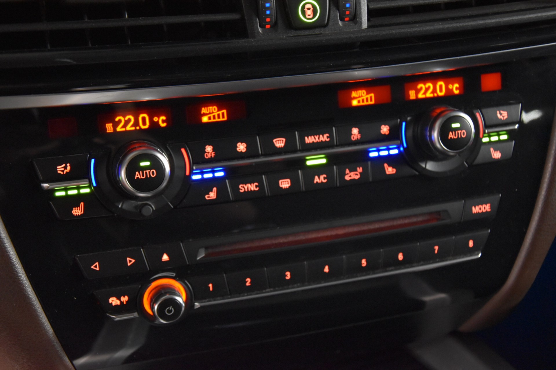 BMW X5 xDrive 40d Steptronic-image-23