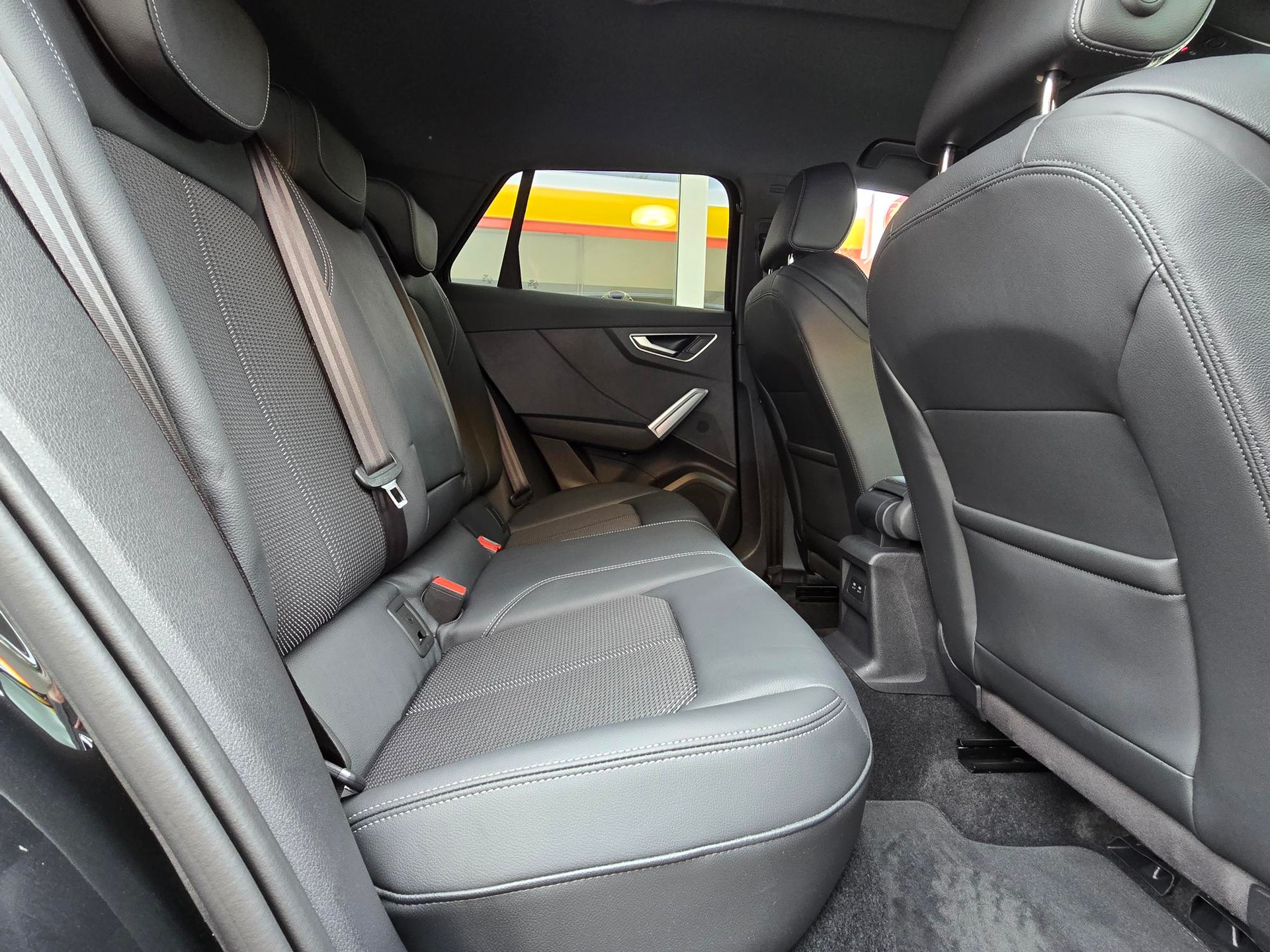 AUDI Q2 40 TFSI advanced Attraction quattro S-tronic-image-7