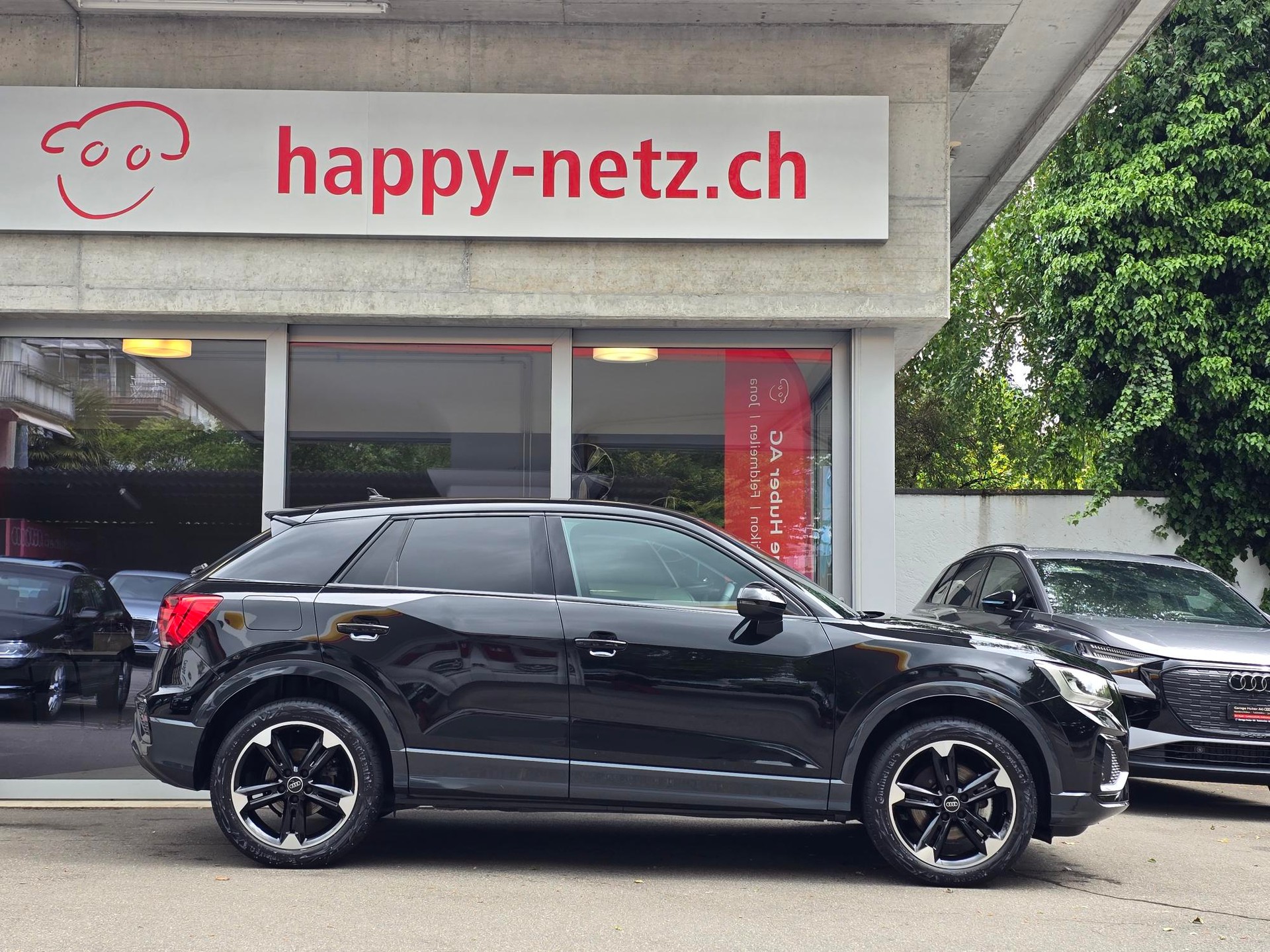 AUDI Q2 40 TFSI advanced Attraction quattro S-tronic-showroom-element-1