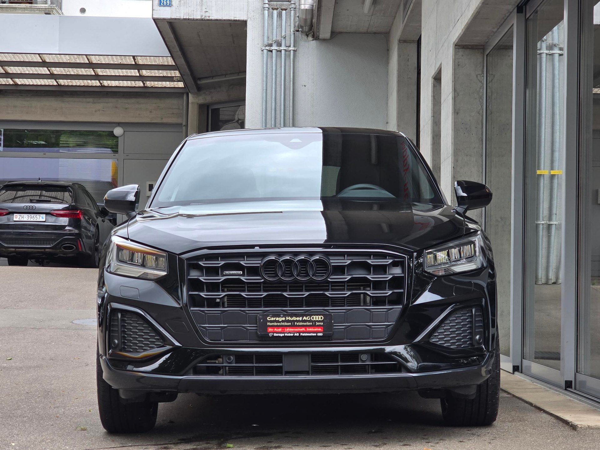 AUDI Q2 40 TFSI advanced Attraction quattro S-tronic-showroom-element-3