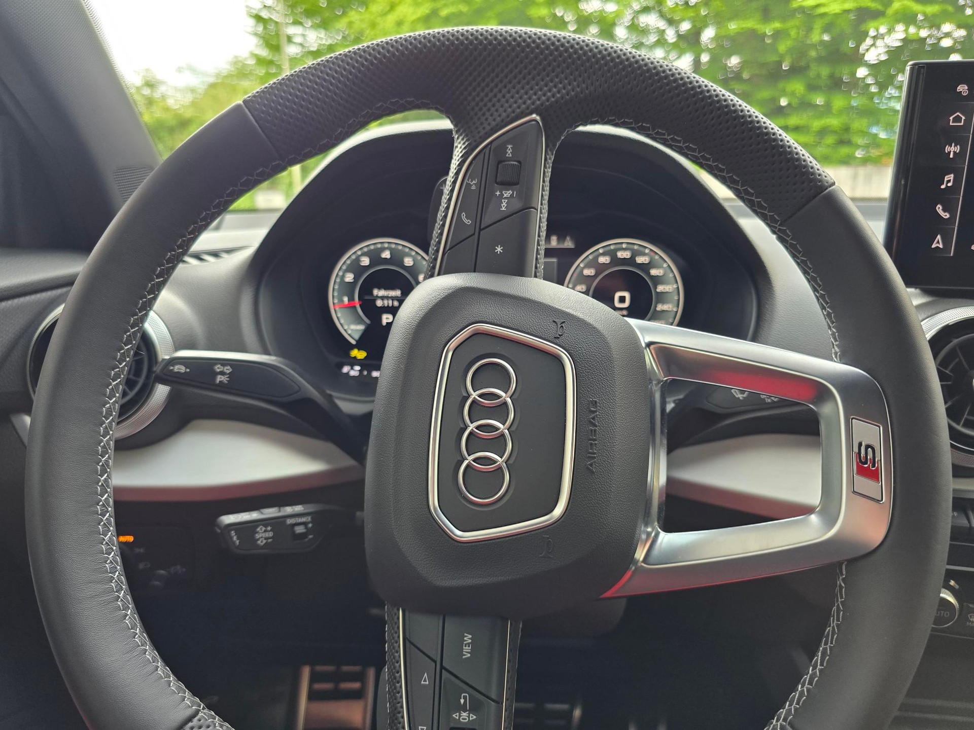 AUDI Q2 40 TFSI advanced Attraction quattro S-tronic-image-13