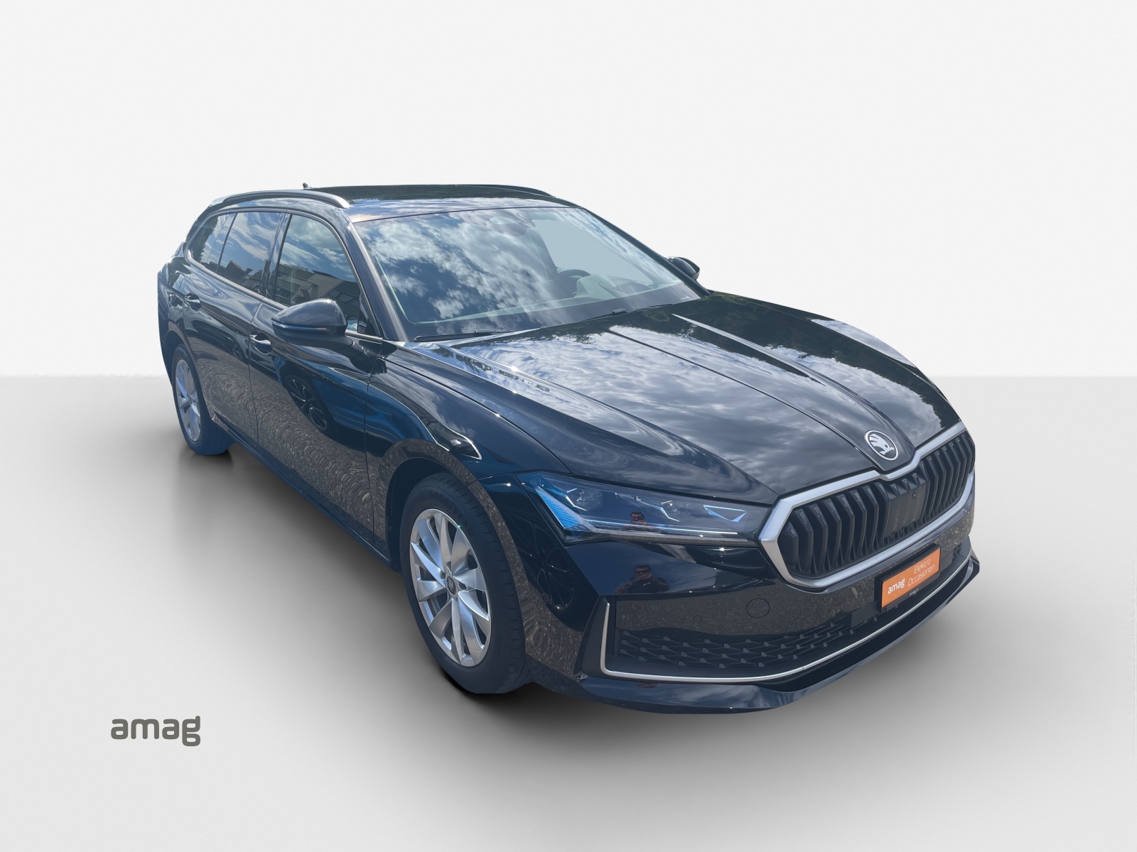 SKODA Superb Combi 1.5 TSI PHEV Selection DSG-image-5