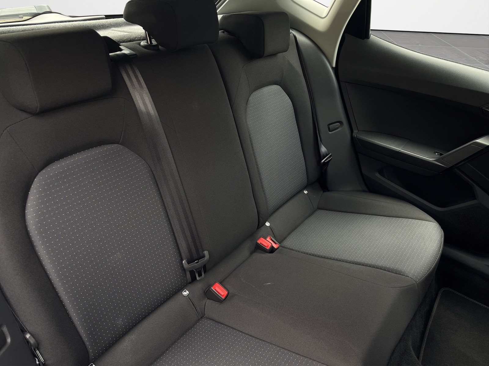 SEAT Ibiza 1.0 EcoTSI Move DSG-image-17