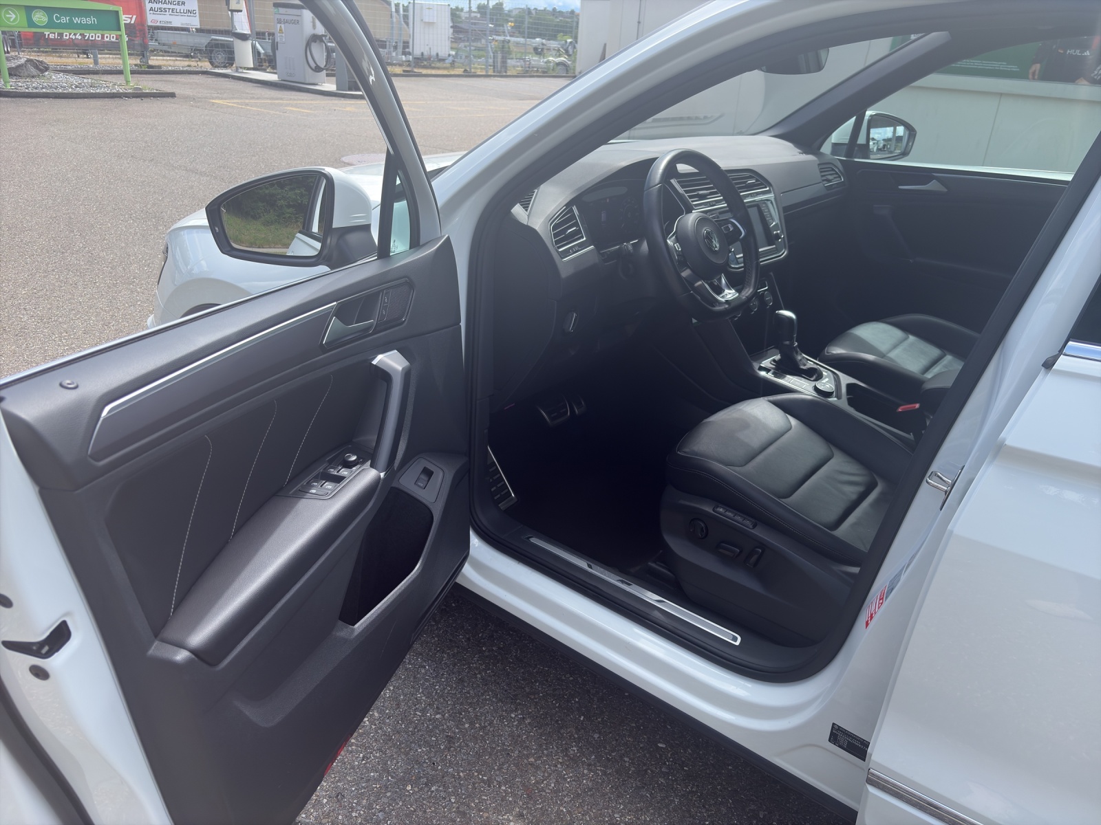VW Tiguan 2.0 TSI Highline DSG-image-4