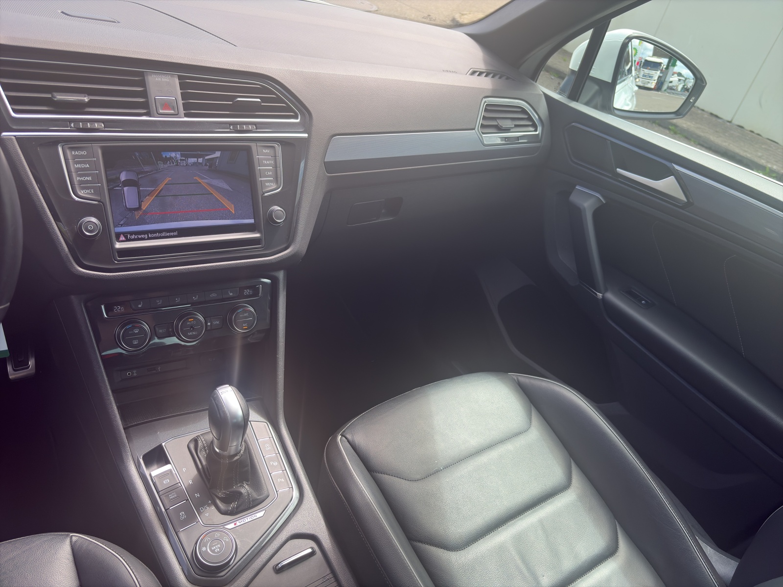 VW Tiguan 2.0 TSI Highline DSG-image-10