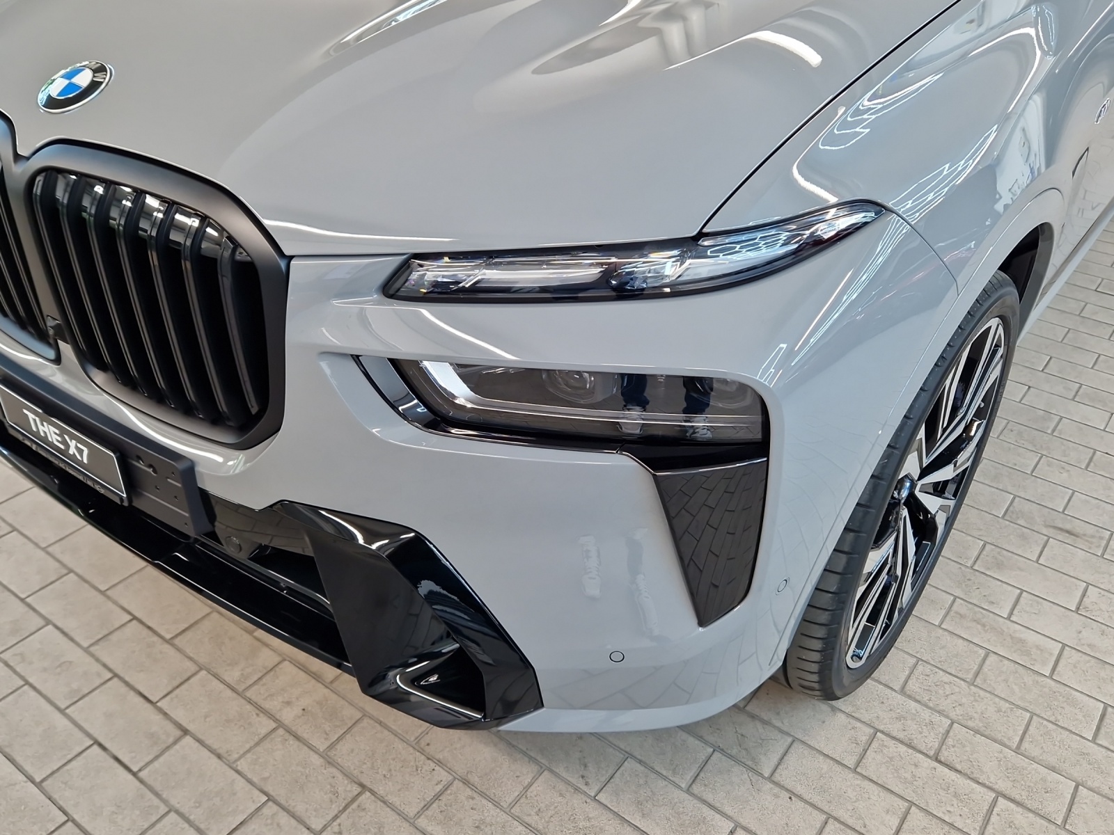 BMW X7 xDrive 48V 40d M Sport Pro Steptronic-image-25