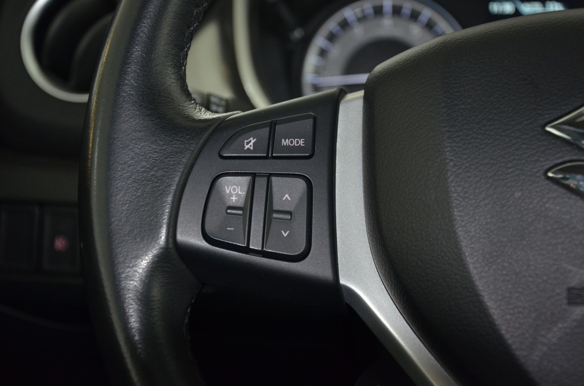 SUZUKI Vitara 1.4 Boosterjet Generation Top Hybrid-image-20