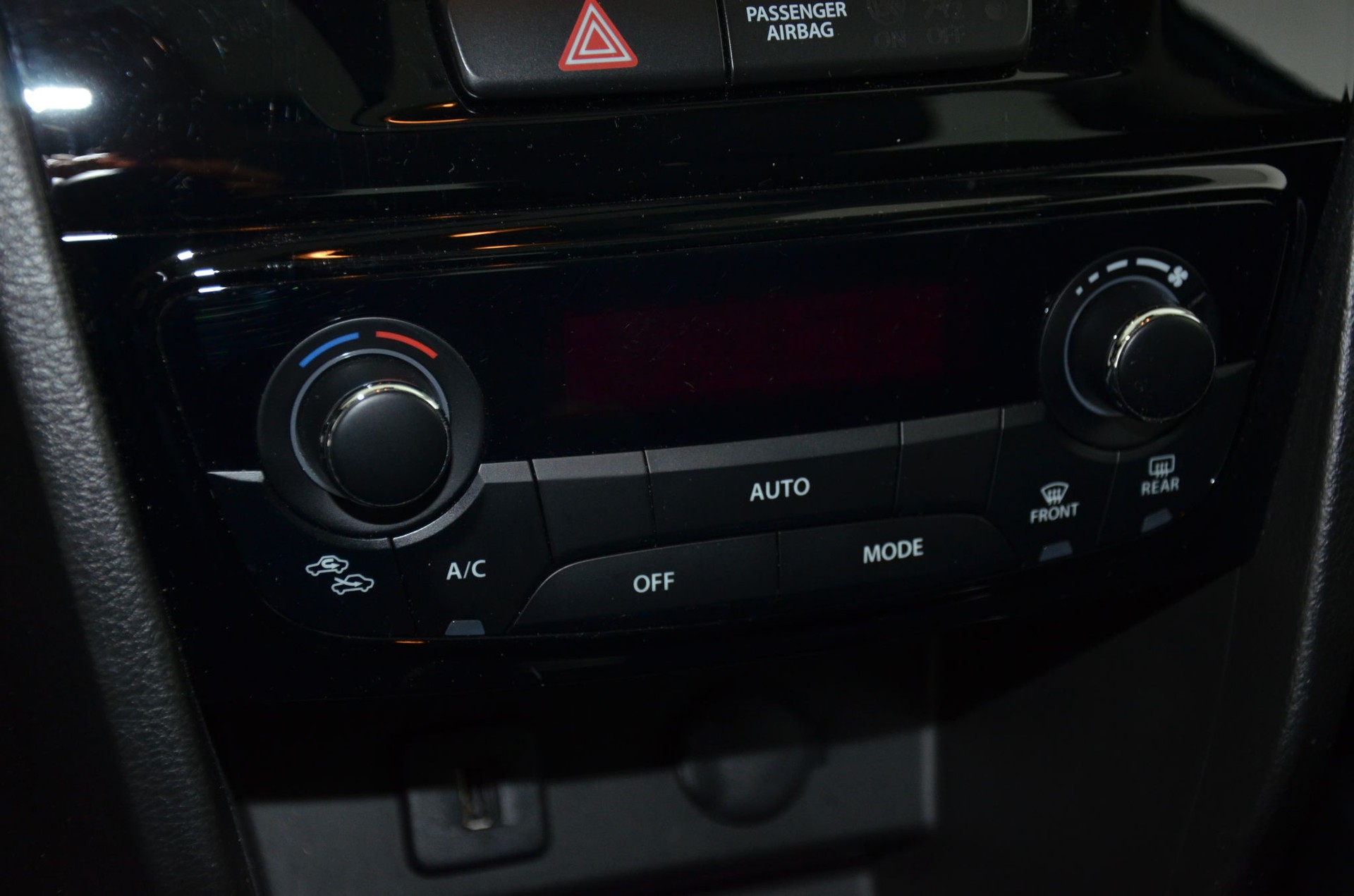 SUZUKI Vitara 1.4 Boosterjet Generation Top Hybrid-image-23