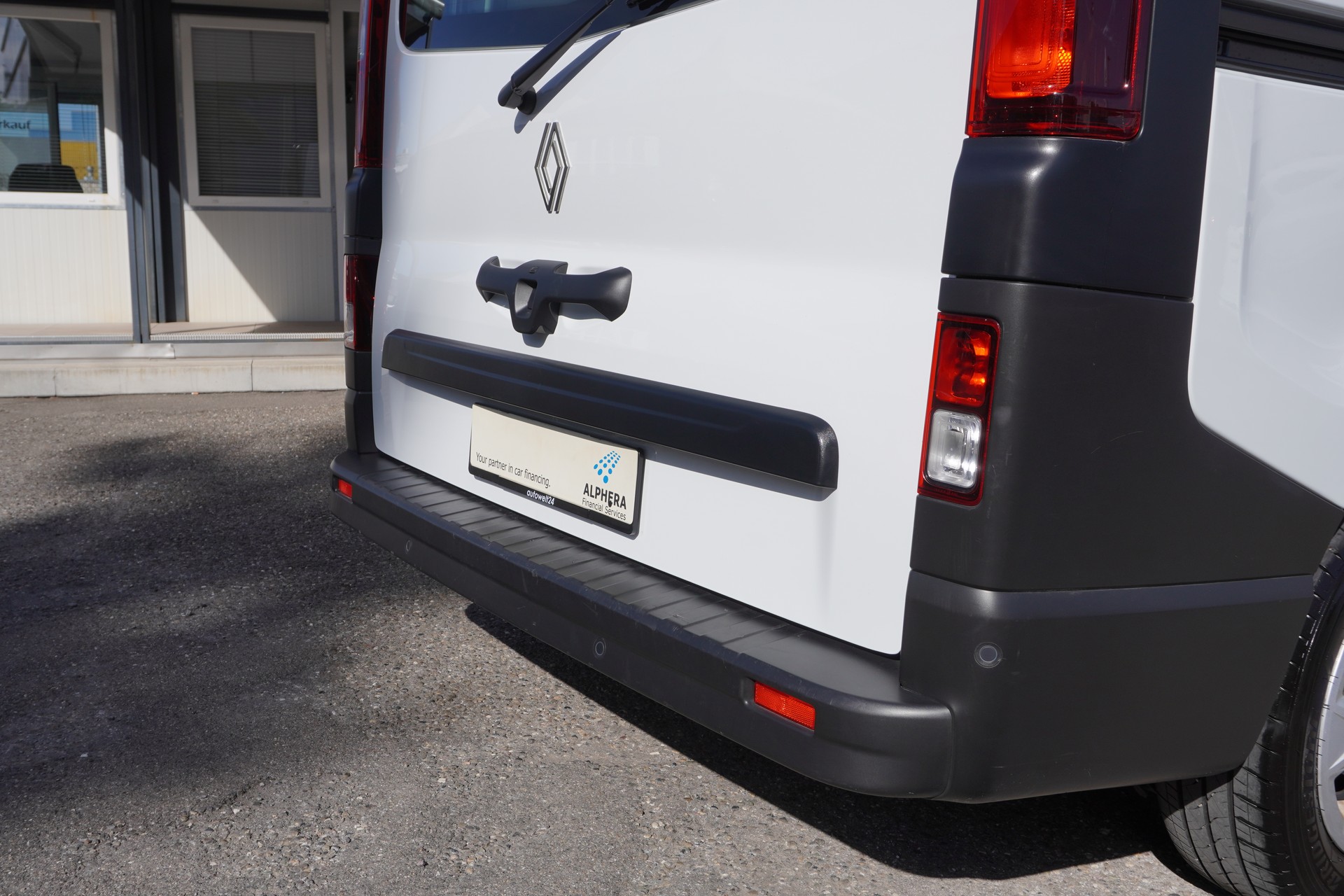 RENAULT Trafic 2.0 Blue dCi 130 Advance L1H1 3-PLÄTZER!!!-image-31