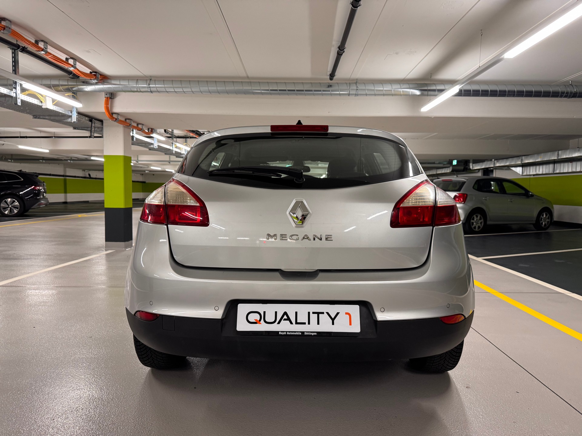 RENAULT Mégane 2.0 16V Privilège CVT-image-5