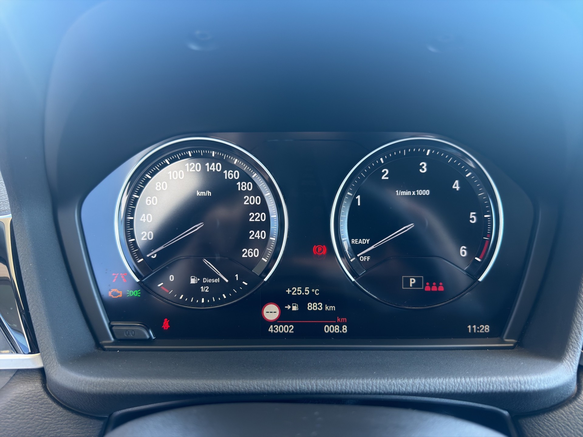 BMW X1 xDrive 18d Sport Line-image-11