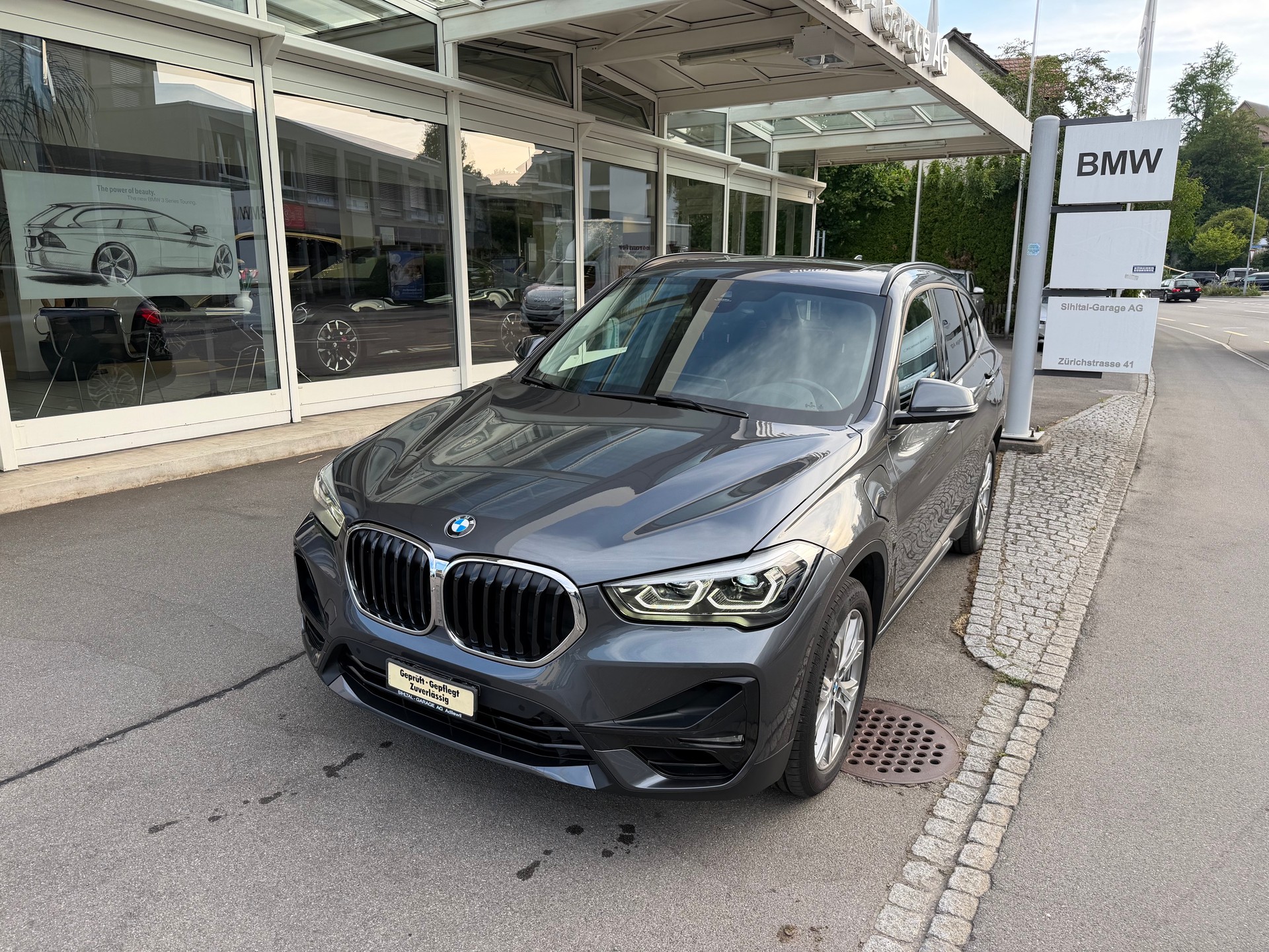 BMW X1 xDrive 25e Sport Line Steptronic-showroom-element-1
