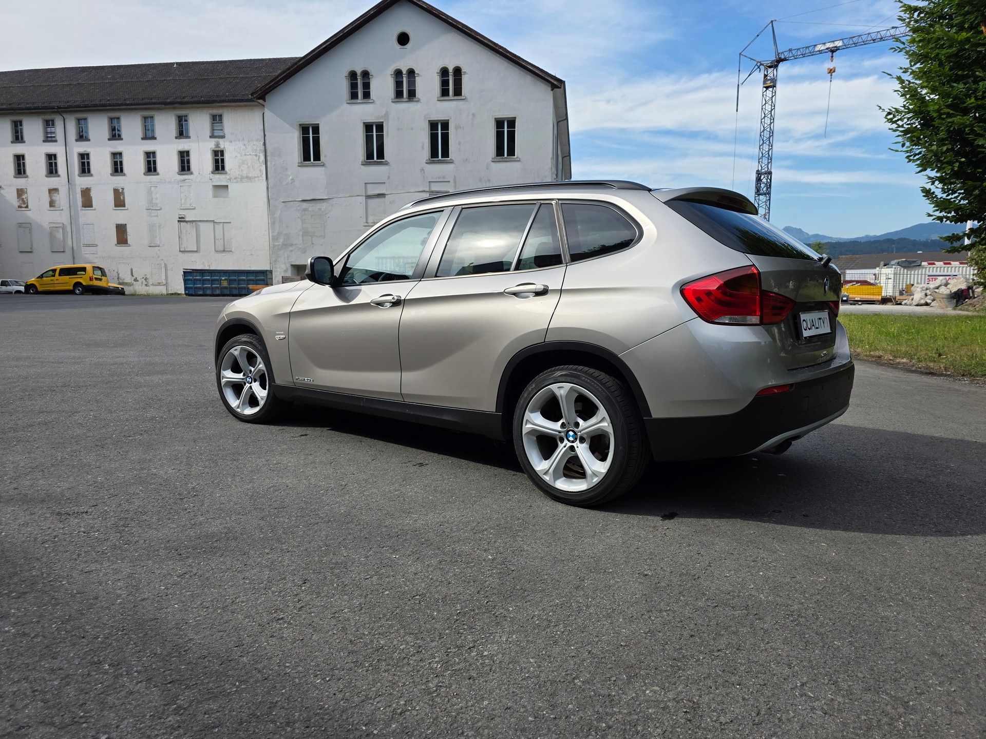 BMW X1 xDrive 20d-image-13