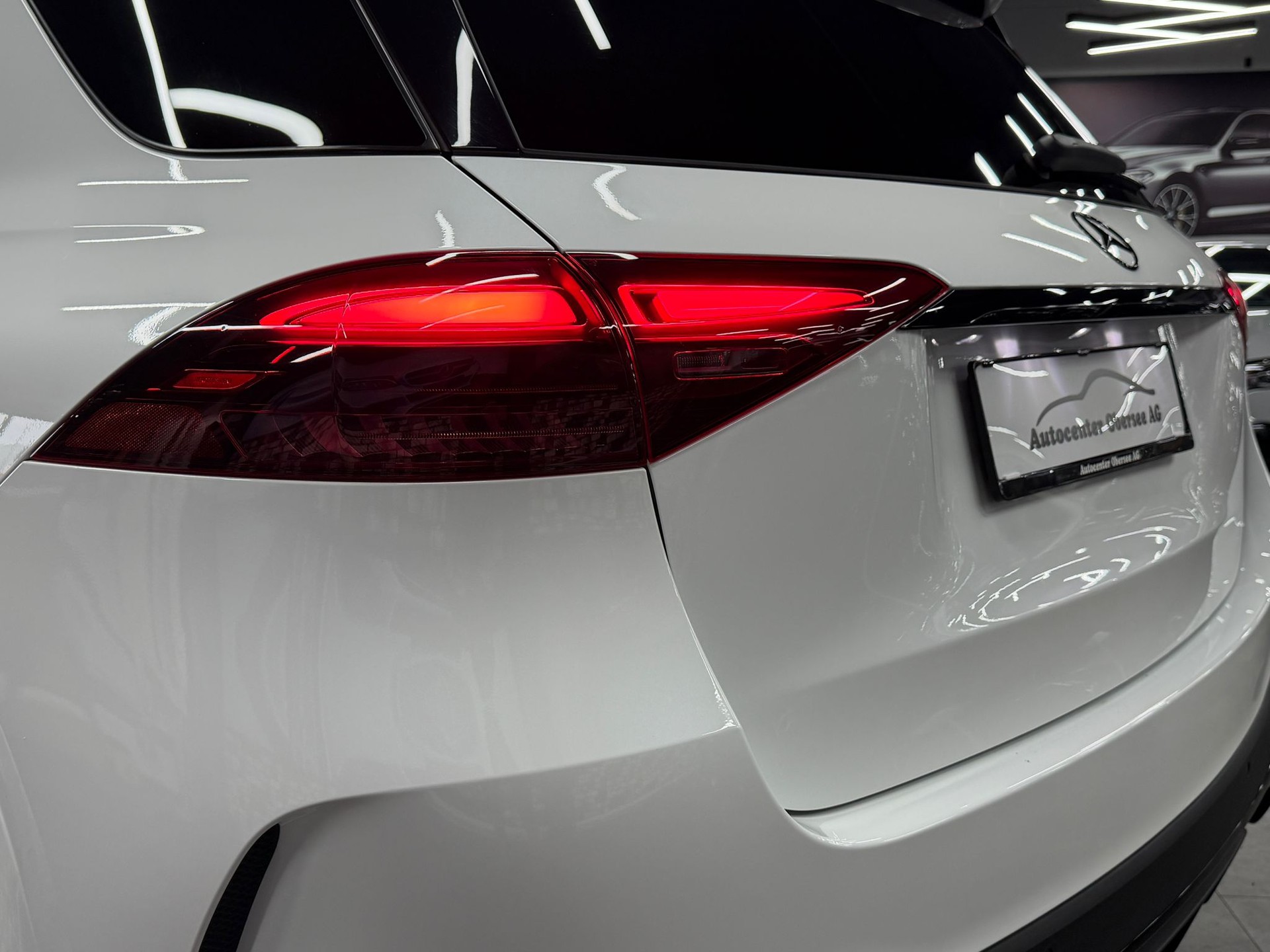 MERCEDES-BENZ GLE 450d 4MATIC AMG | 53 AMG Bodykit | Head-Up | 360° | Panorama | Burmester | AHK-image-7