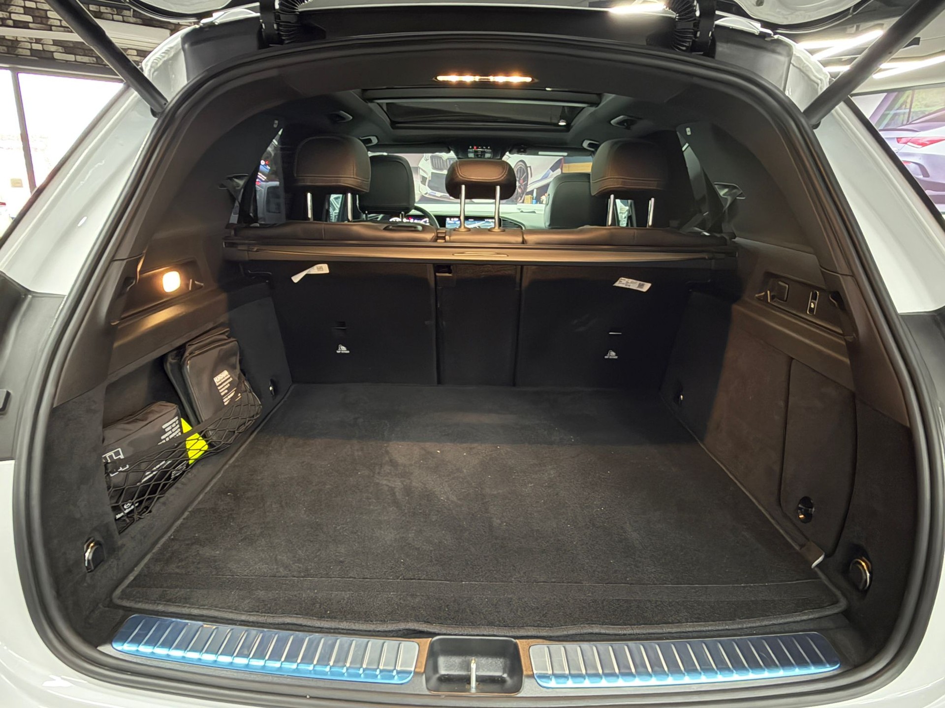 MERCEDES-BENZ GLE 450d 4MATIC AMG | 53 AMG Bodykit | Head-Up | 360° | Panorama | Burmester | AHK-image-23
