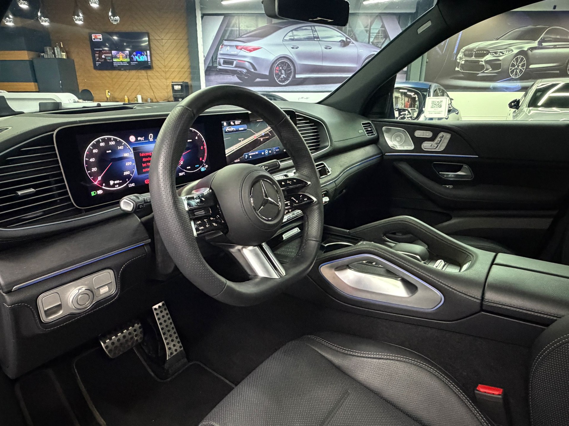 MERCEDES-BENZ GLE 450d 4MATIC AMG | 53 AMG Bodykit | Head-Up | 360° | Panorama | Burmester | AHK-image-12