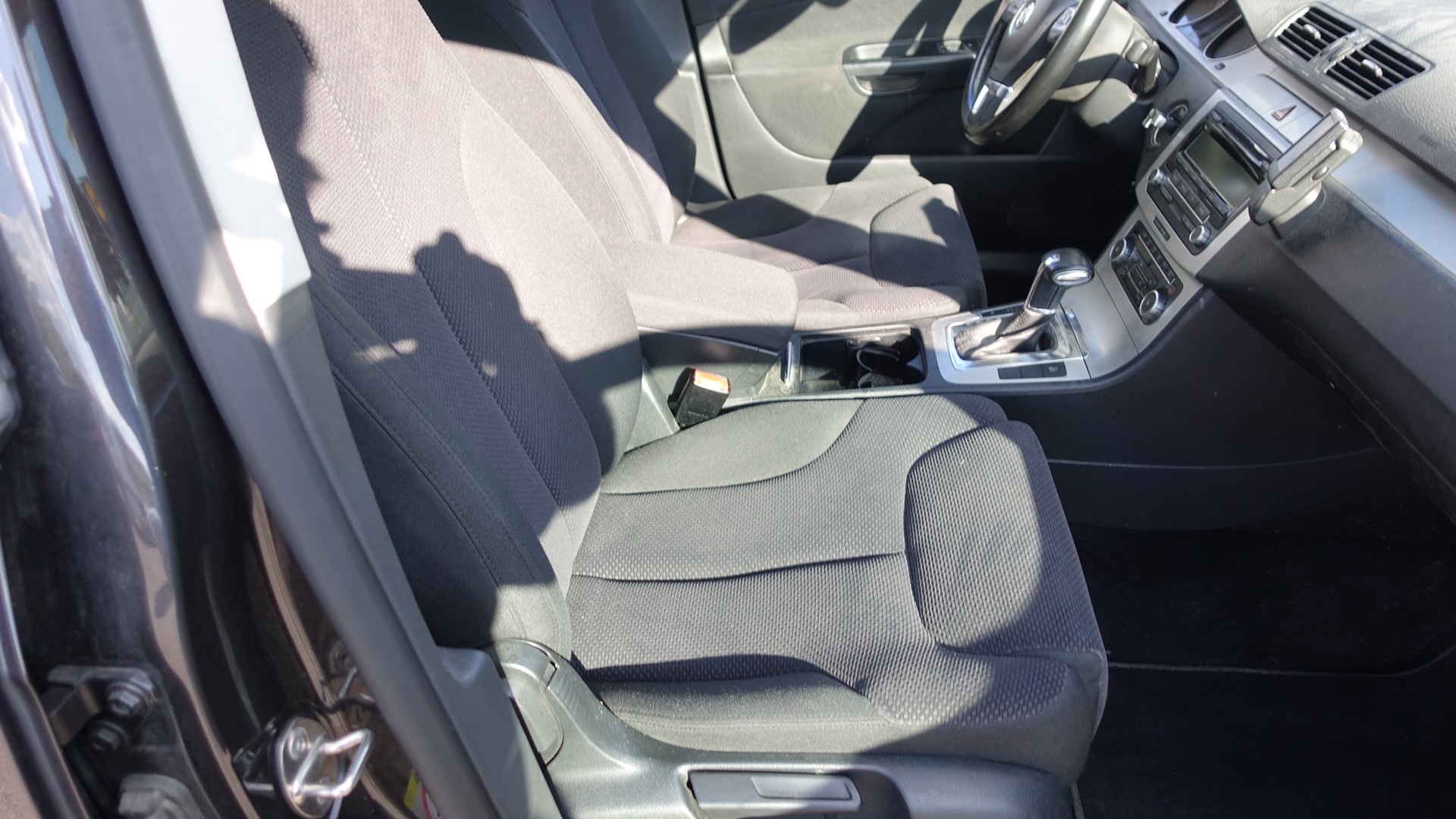 VW Passat Variant 2.0 TDI Comfortline 4Motion DSG-image-8