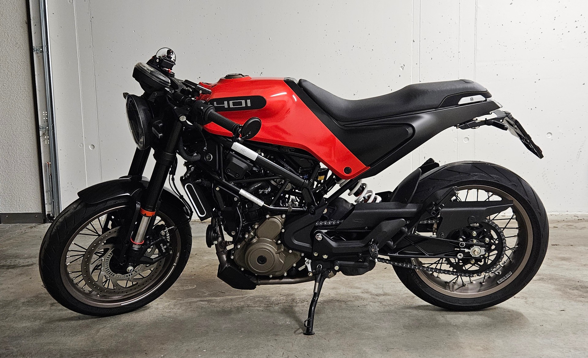 HUSQVARNA Vitpilen 401-image-1