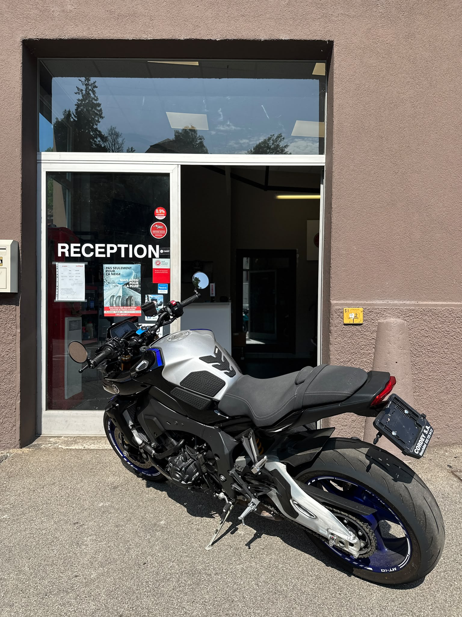 YAMAHA MT-10 SP ABS-image-3