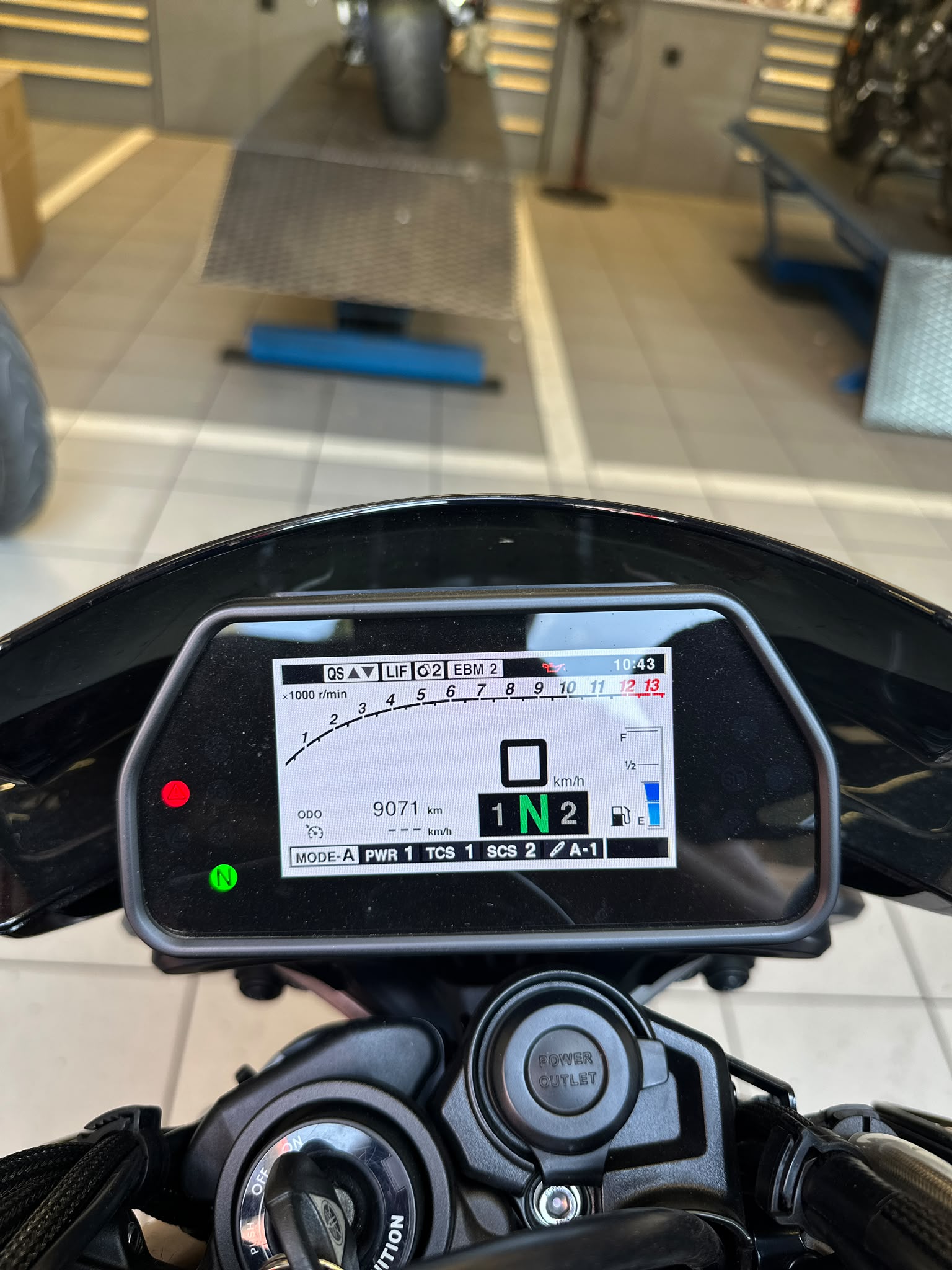 YAMAHA MT-10 SP ABS-image-4
