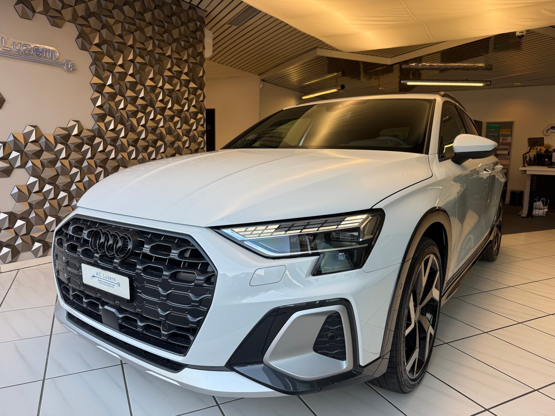 AUDI A3 allstreet 35 TFSI Attraction S-tronic
