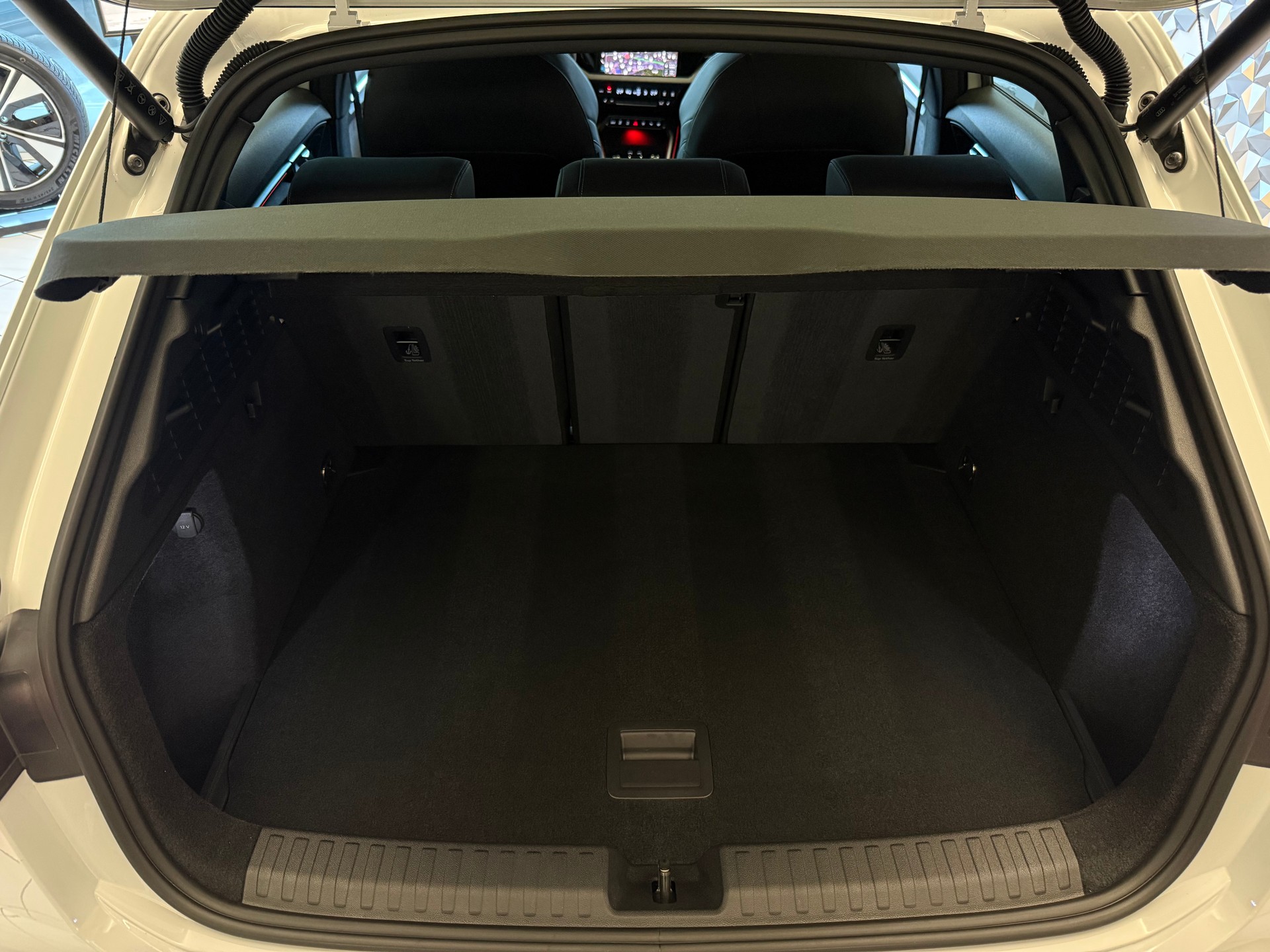 AUDI A3 allstreet 35 TFSI Attraction S-tronic-image-9