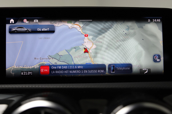 MERCEDES-BENZ CLA 180 7G-DCT-image-14