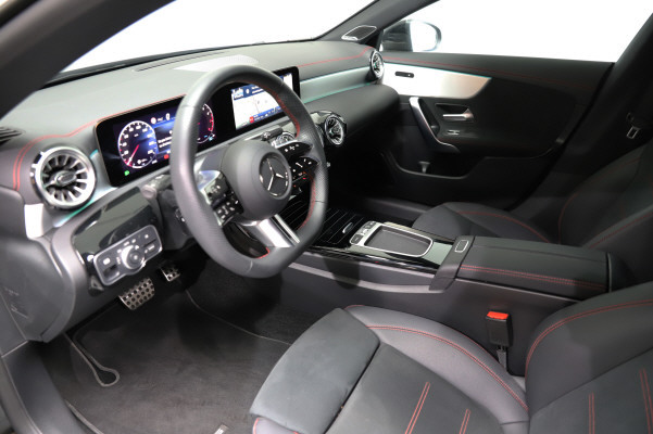 MERCEDES-BENZ CLA 180 7G-DCT-image-7