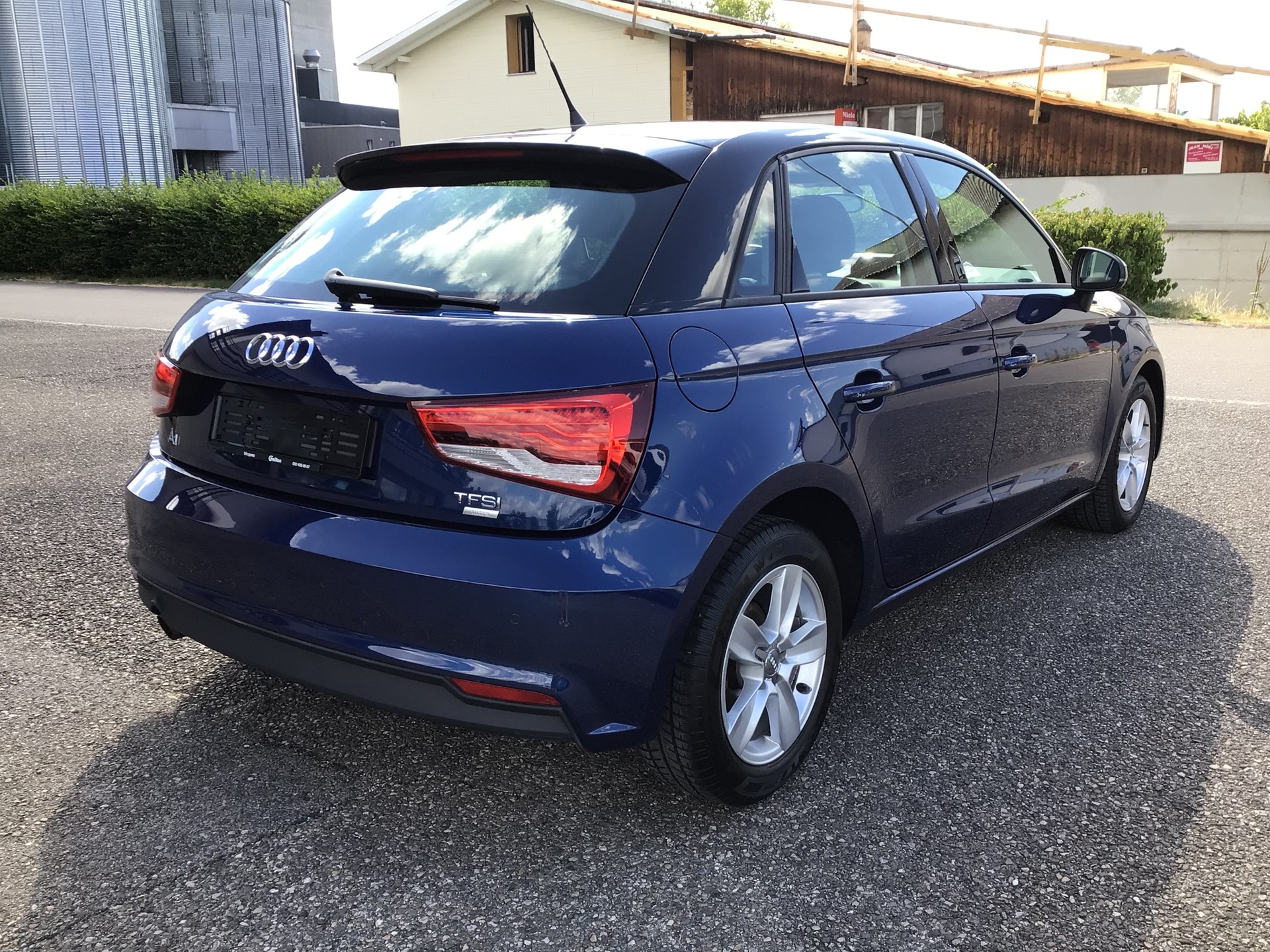 AUDI A1 Sportback 1.0 TFSI-image-4