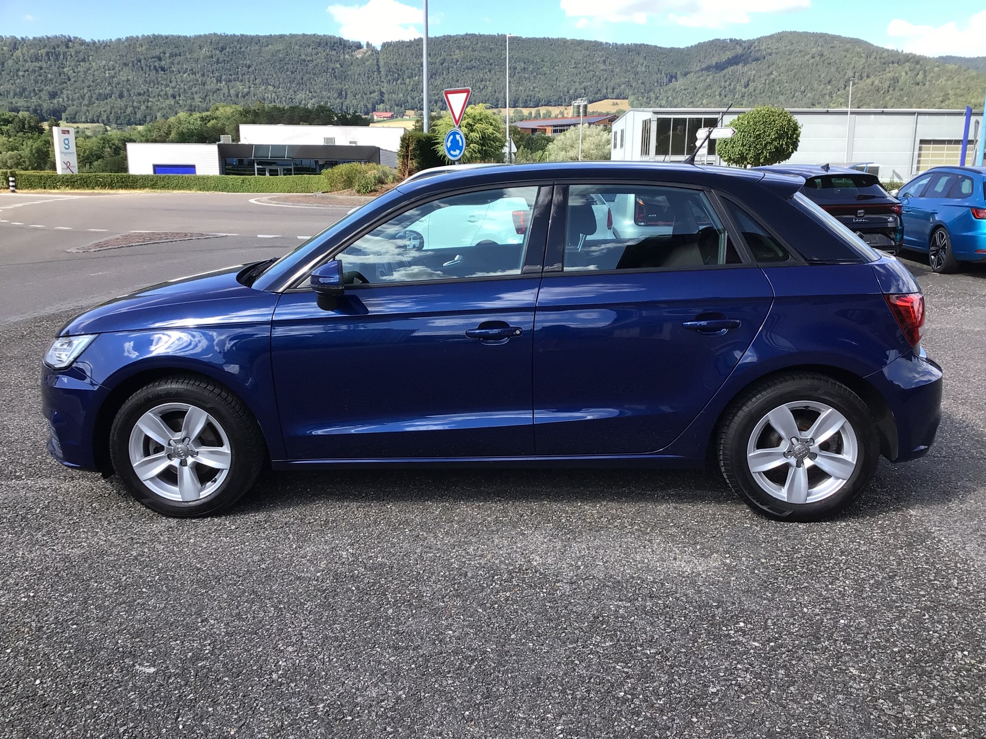 AUDI A1 Sportback 1.0 TFSI-image-12