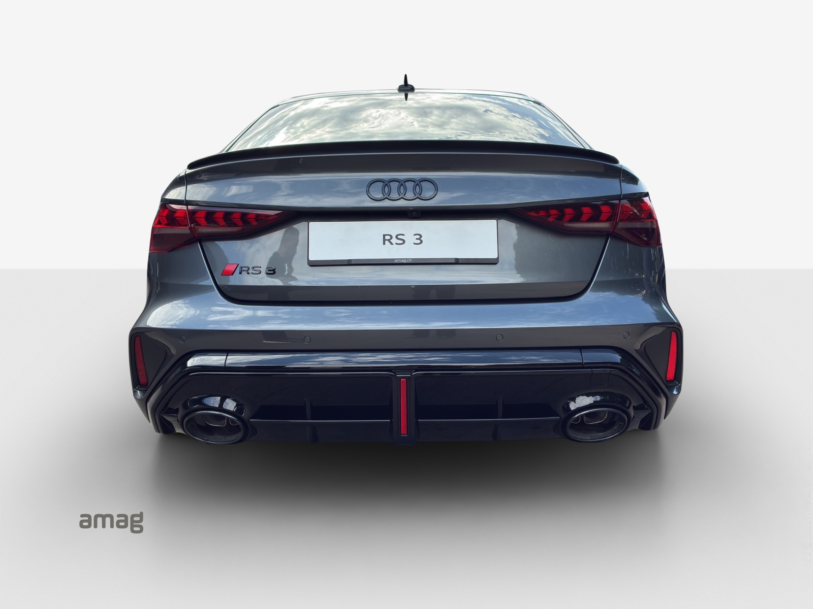 AUDI RS3 Limousine 2.5 TSI quattro S-tronic-showroom-element-3