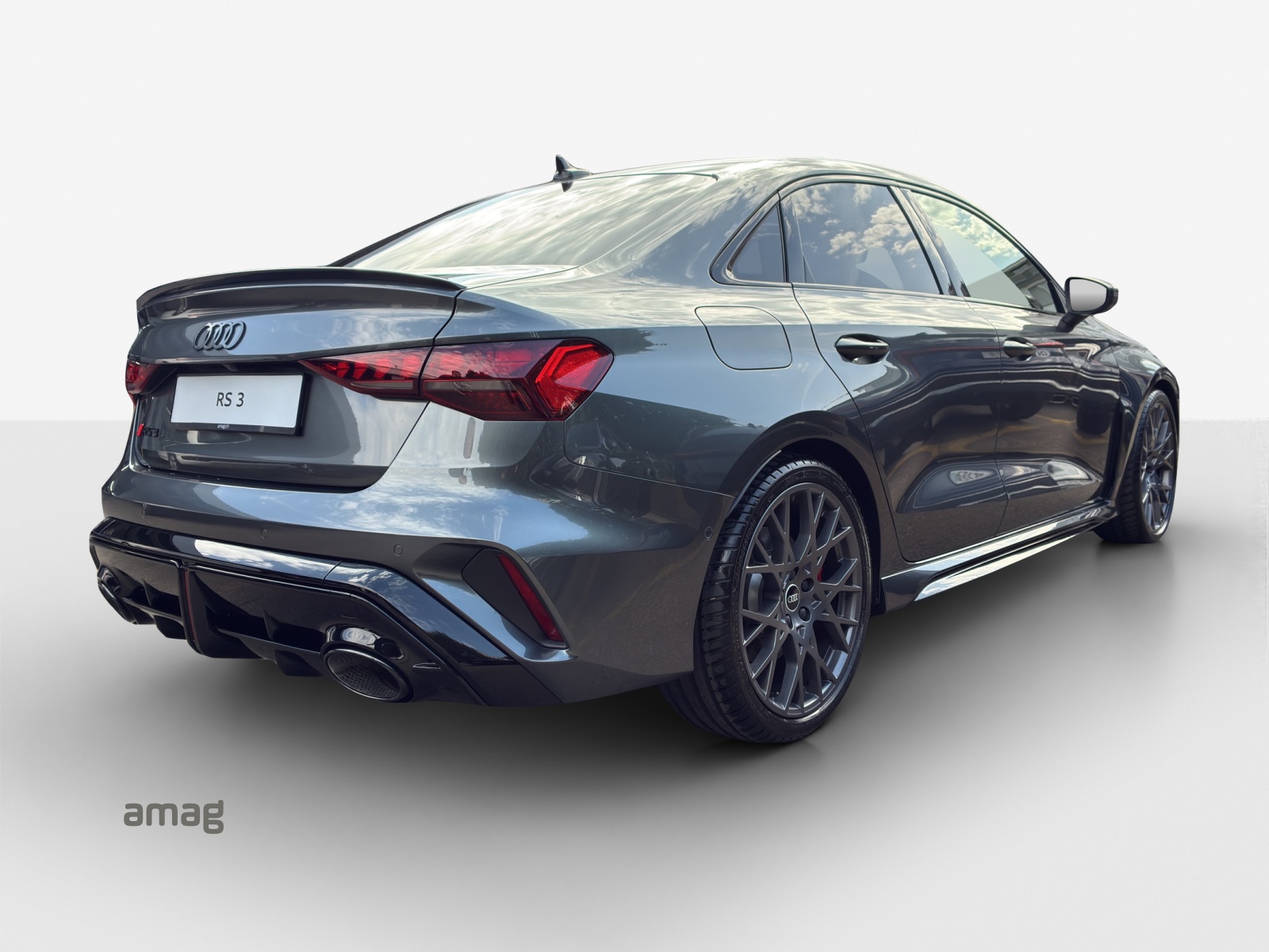 AUDI RS3 Limousine 2.5 TSI quattro S-tronic-image-4