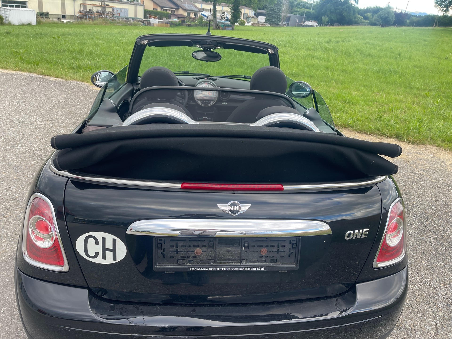 MINI One Cabriolet-image-2