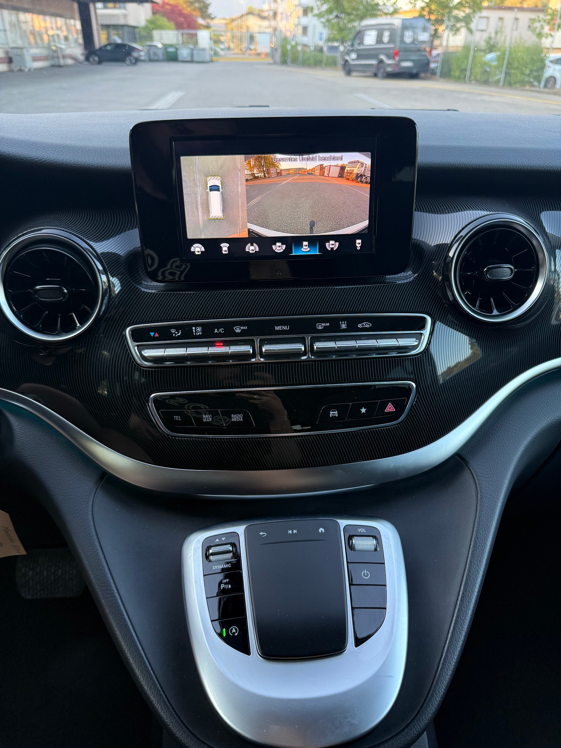 MERCEDES-BENZ V 220 d kompakt 9G-Tronic 6 Plätze-image-11