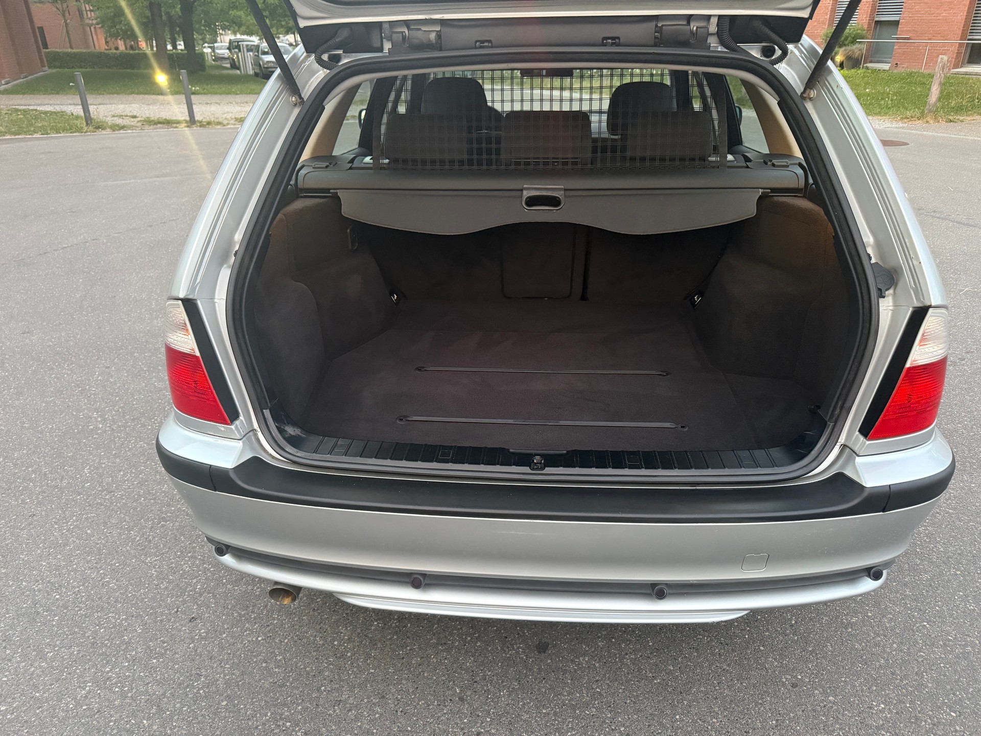 BMW 318i Touring Efficiency-image-24
