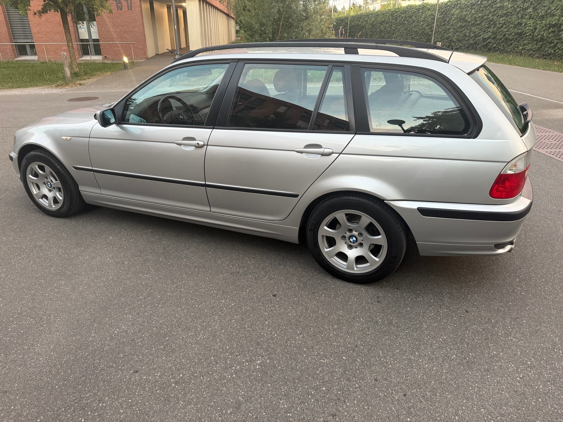 BMW 318i Touring Efficiency-image-11