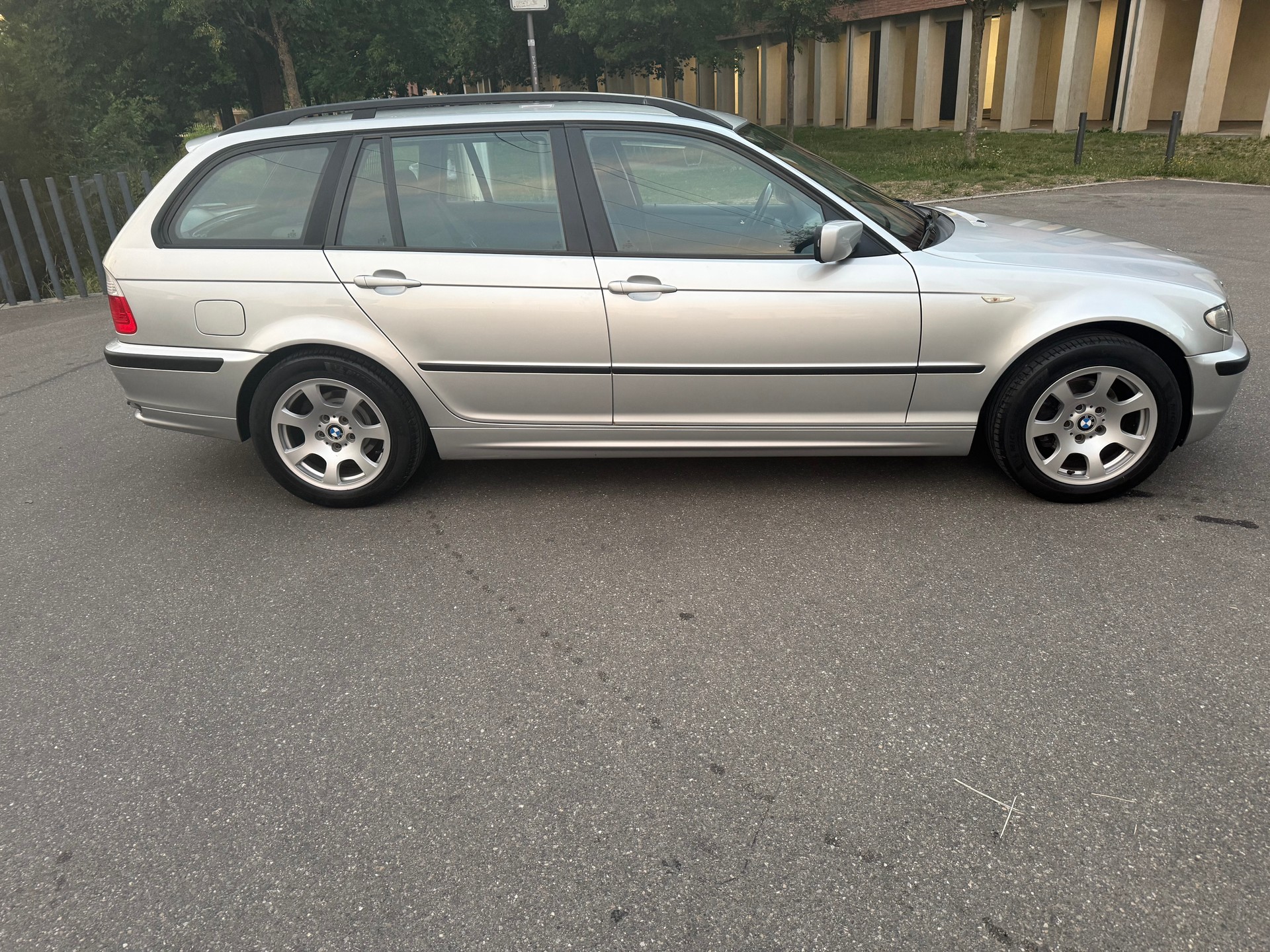 BMW 318i Touring Efficiency-image-6