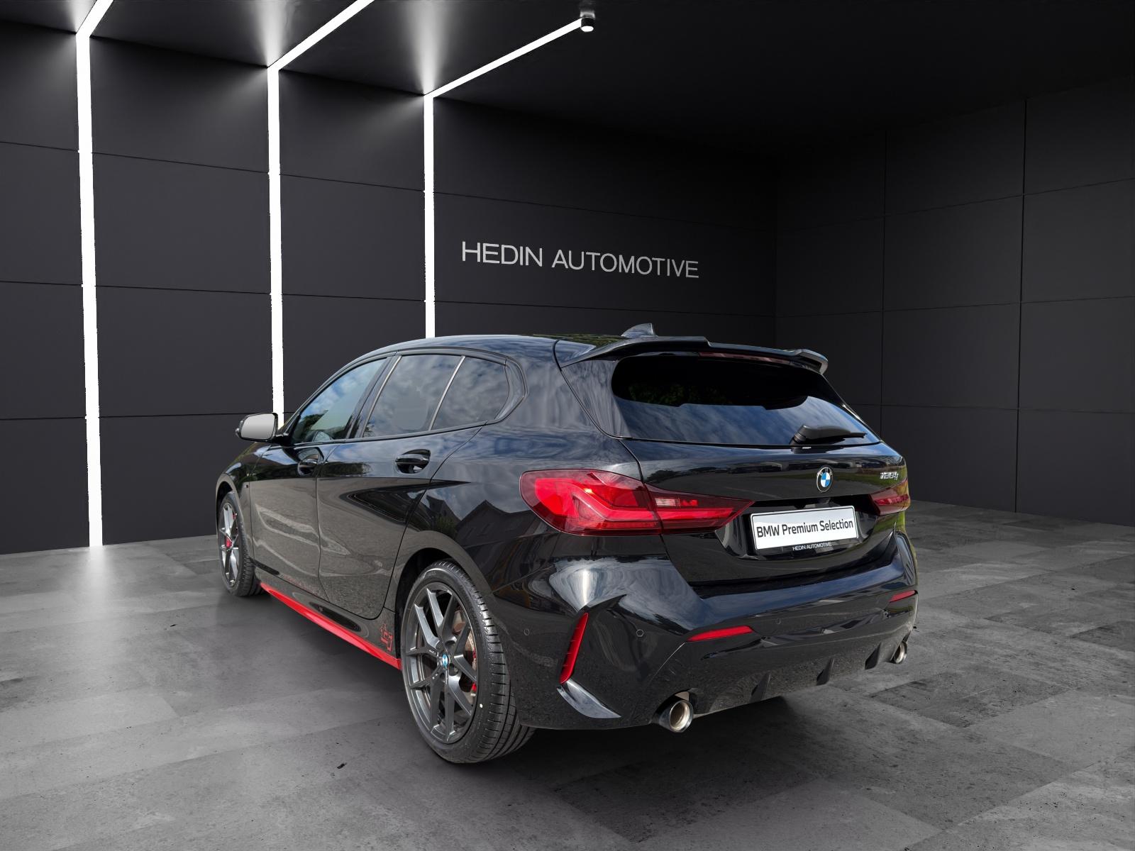BMW 128ti-showroom-element-3