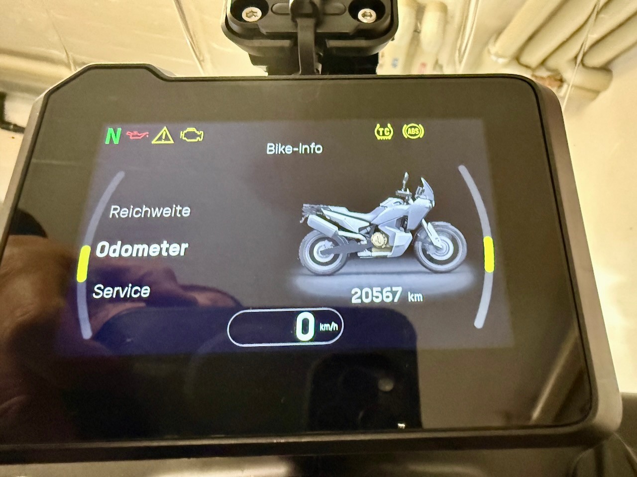 HUSQVARNA Norden 901-image-8