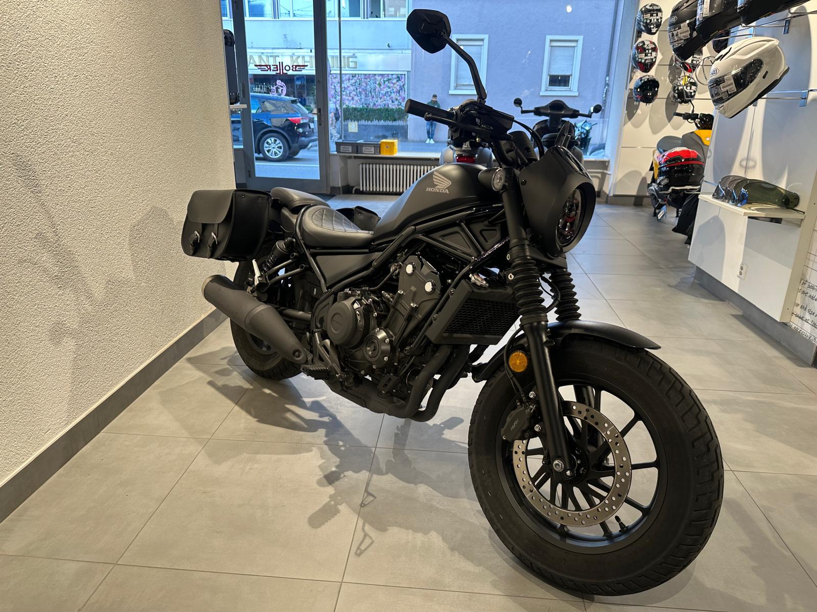 HONDA CMX 500 Rebel Special Edition | Occasion | 7’600 km | Seitentaschen-showroom-element-2