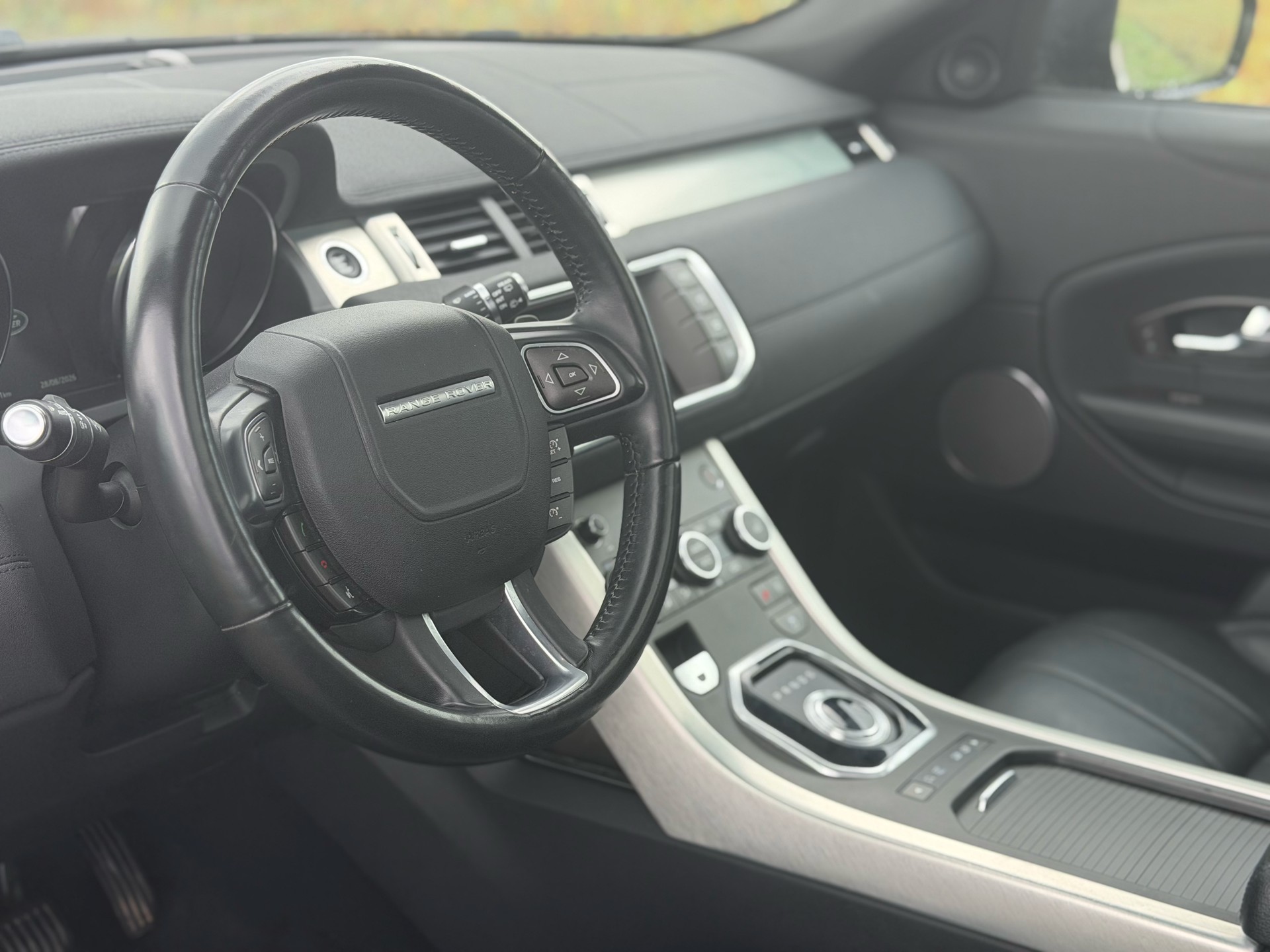 LAND ROVER Range Rover Evoque 2.0 TD4 SE-image-10