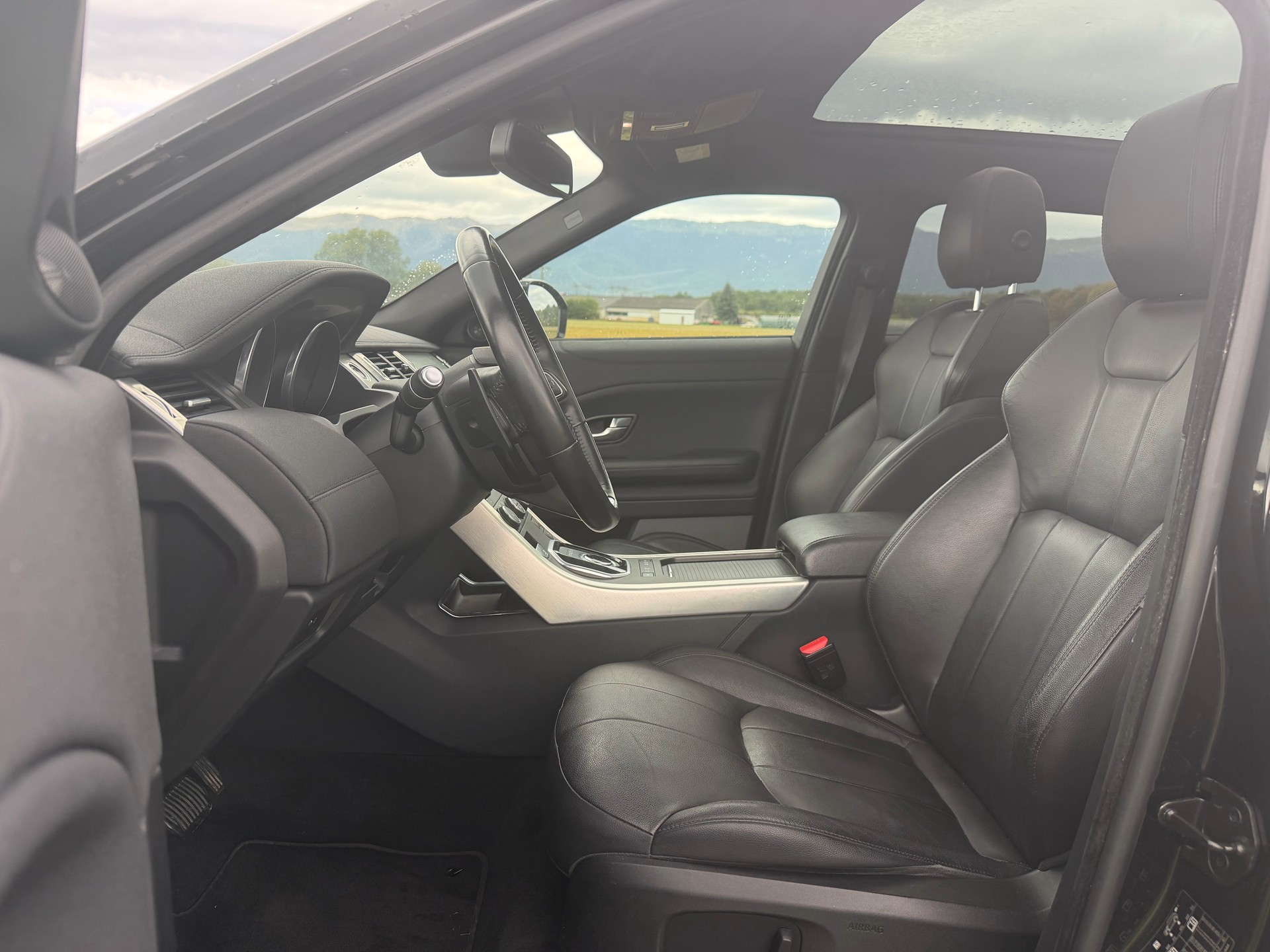 LAND ROVER Range Rover Evoque 2.0 TD4 SE-image-11
