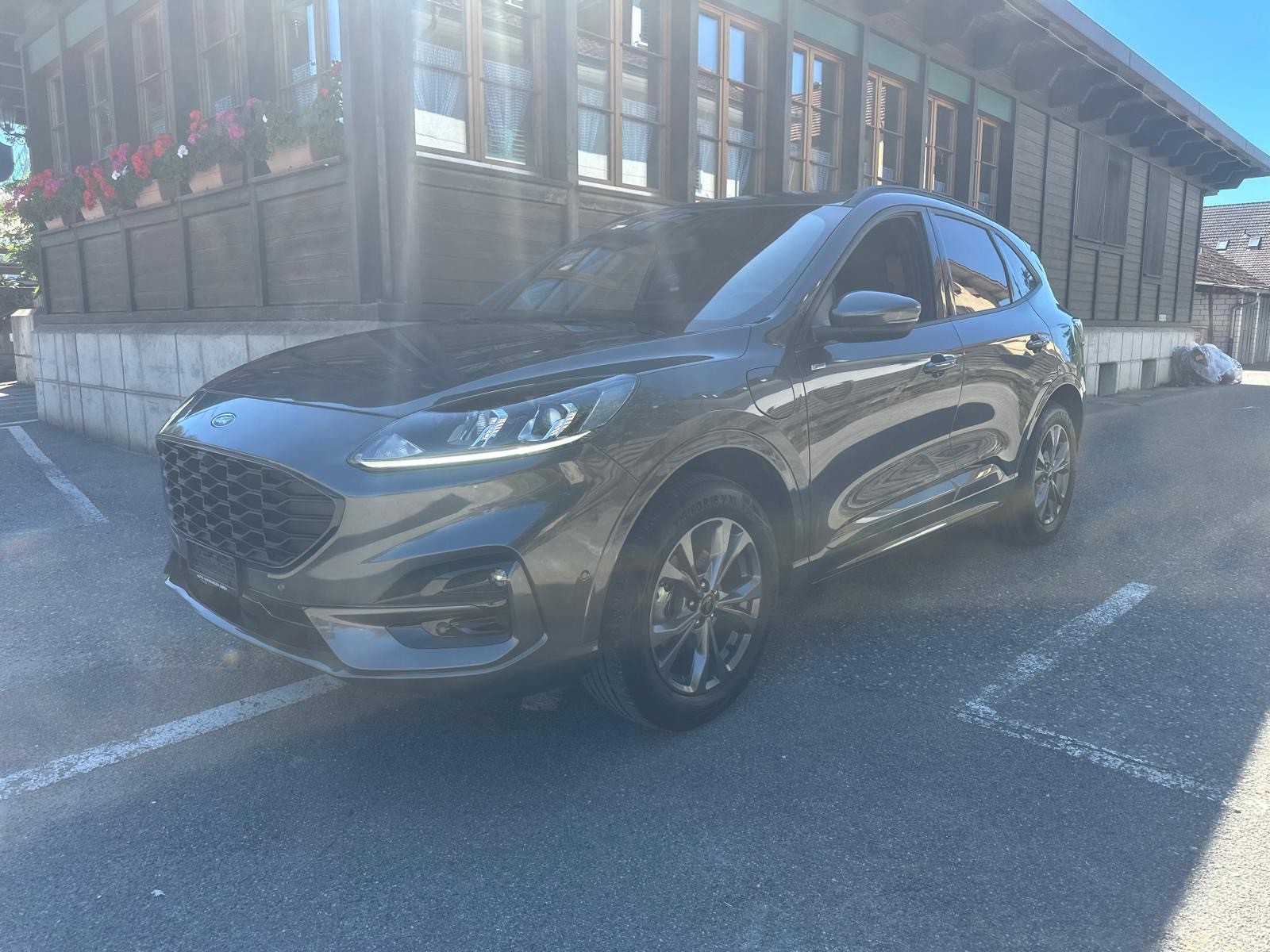 FORD Kuga 2.5 PHEV ST-Line 2WD-showroom-element-1