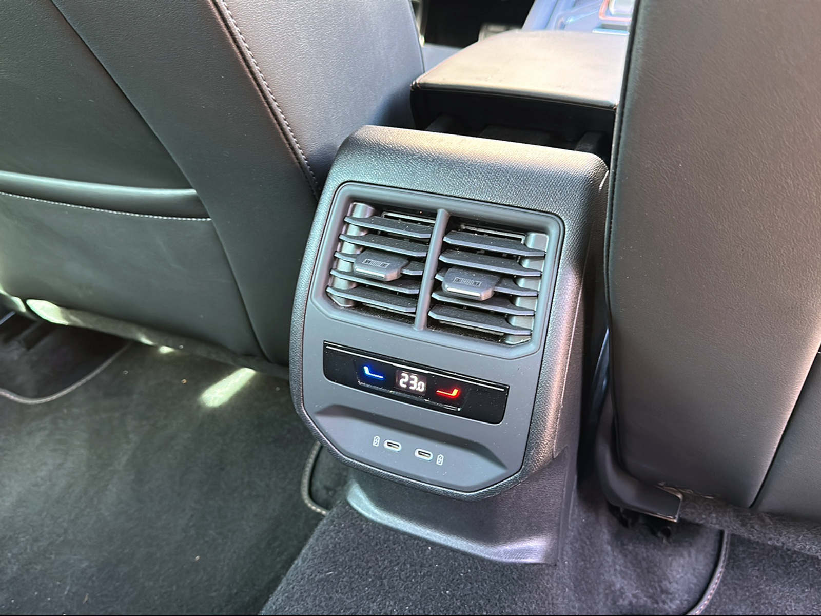 CUPRA LEON 1.5 TSI DSG-image-16