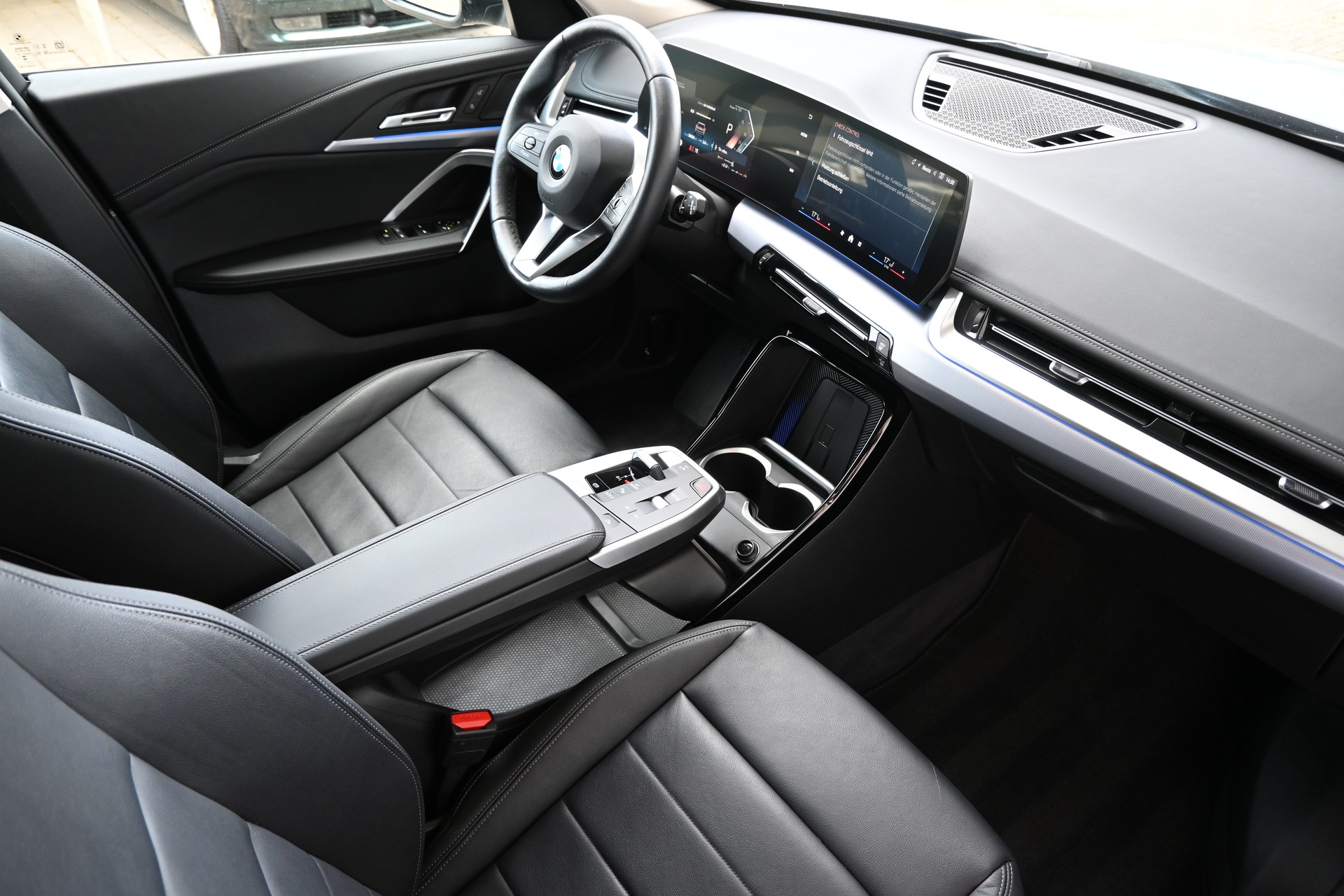 BMW X1 xDrive 23d 48V xLine 4X4 + AHK 2000kg-image-13