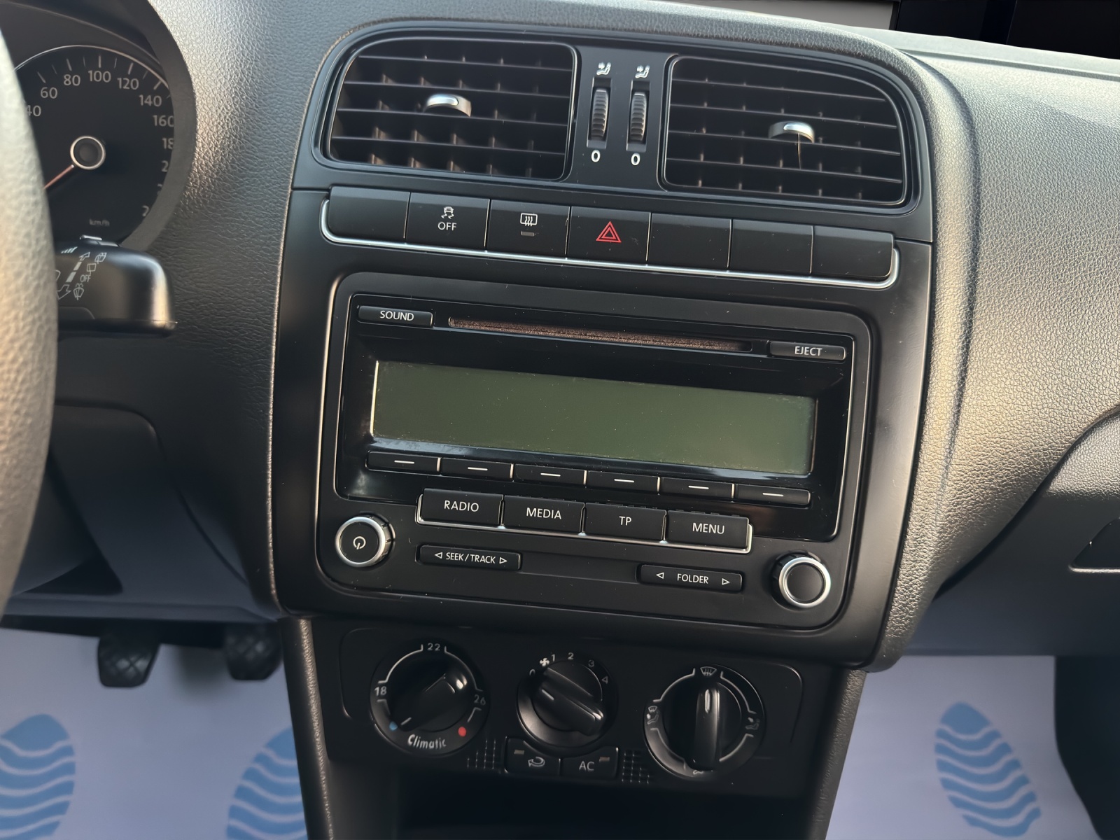 VW Polo 1.4 16V Highline Frisch ab MFK, frisch ab Service. Zahnriemen und Wasserpumpe ersetzt.-image-13