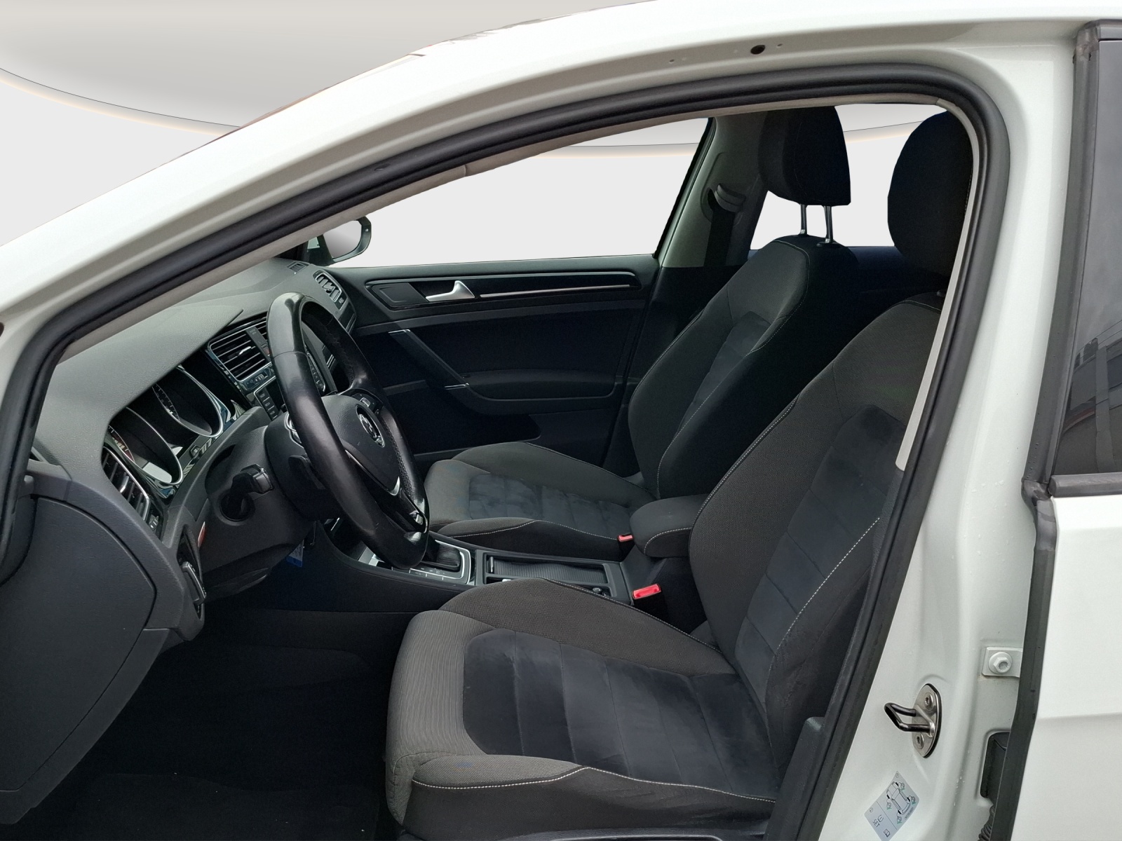 VW Golf 1.4 TSI Highline DSG // MFK 27.08.2026 // 8-fach Aluminiumbereift-image-8