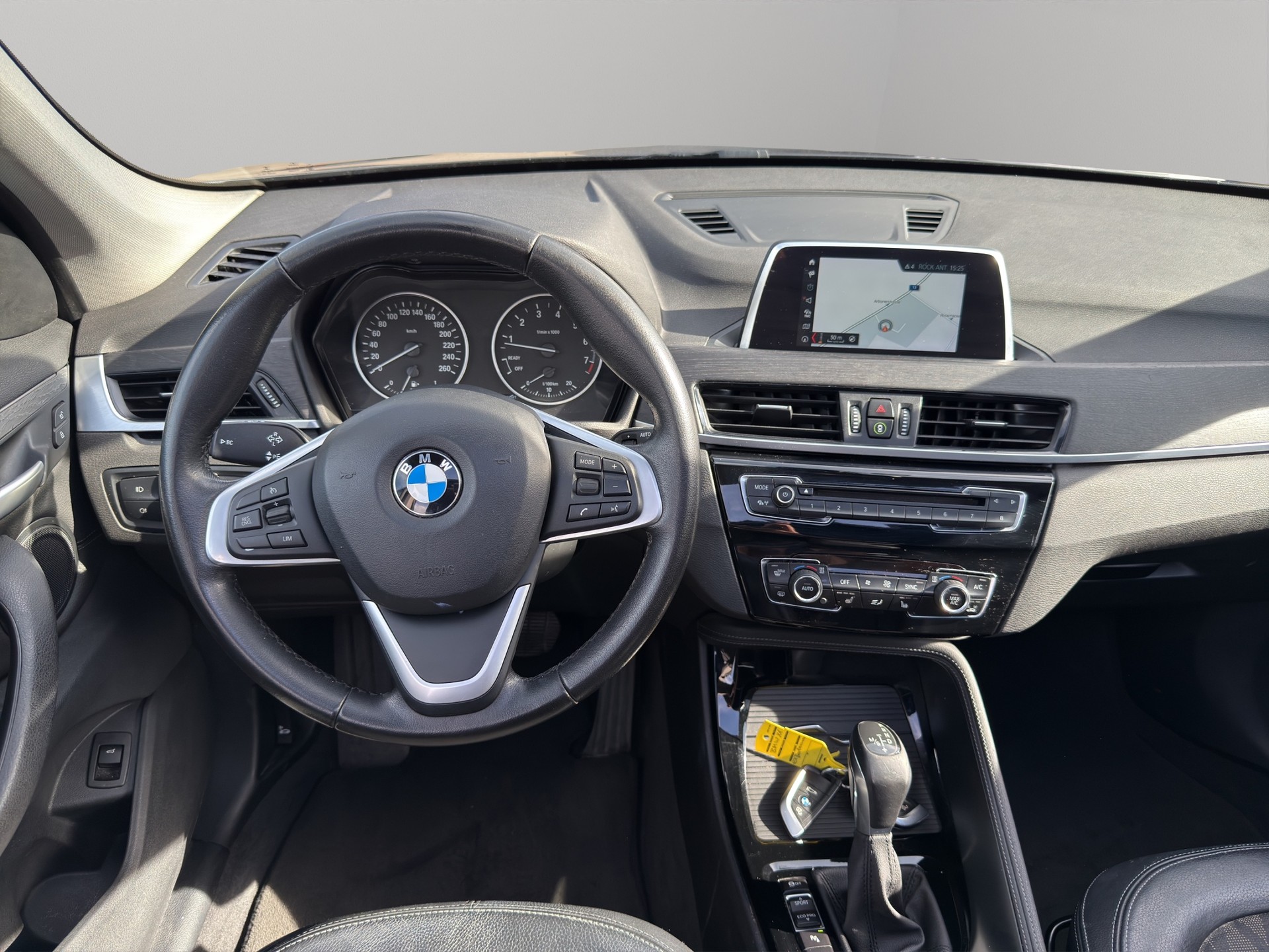 BMW X1 xDrive 20i xLine Steptronic-image-13