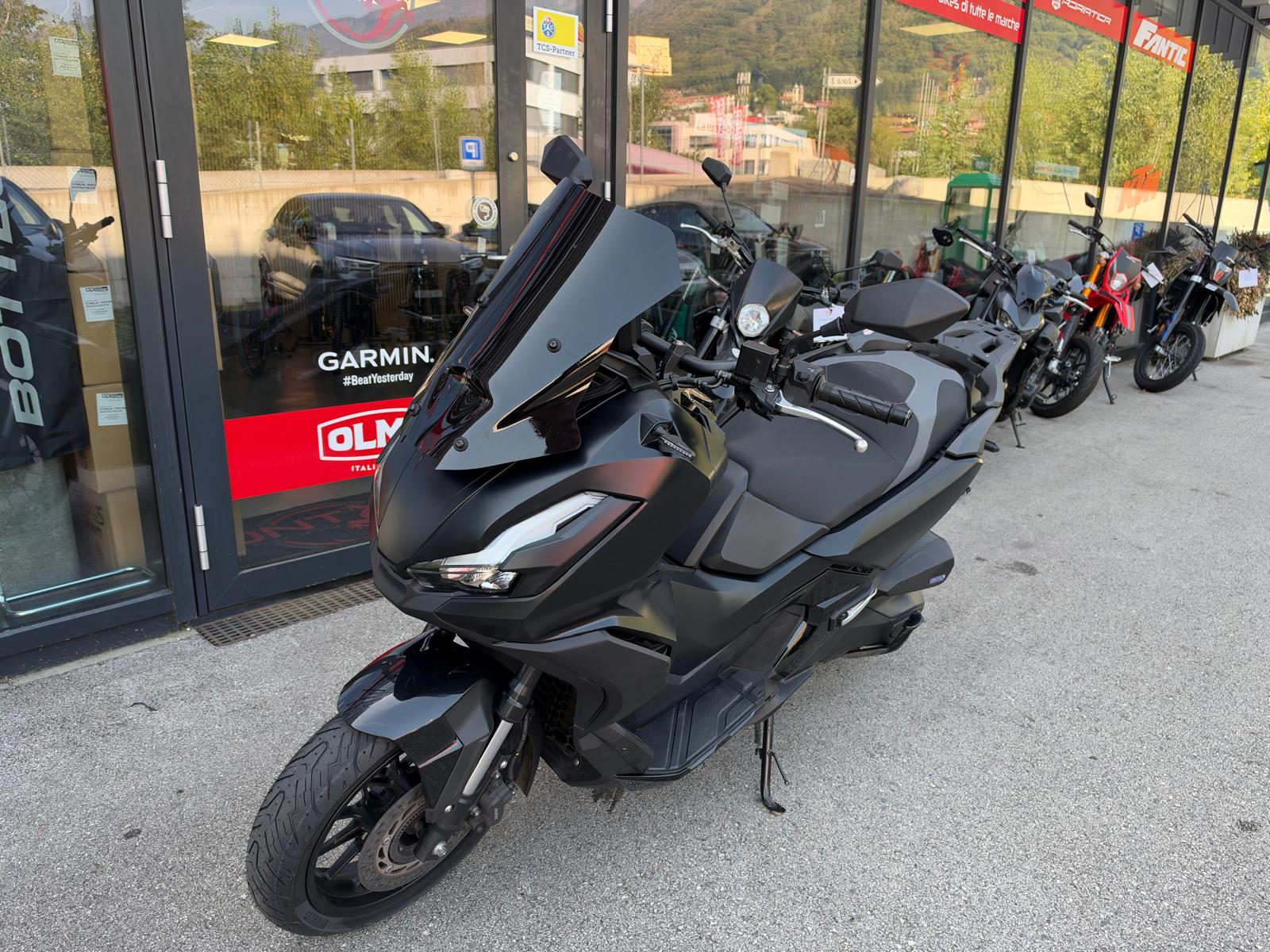 HONDA ADV 350-image-1